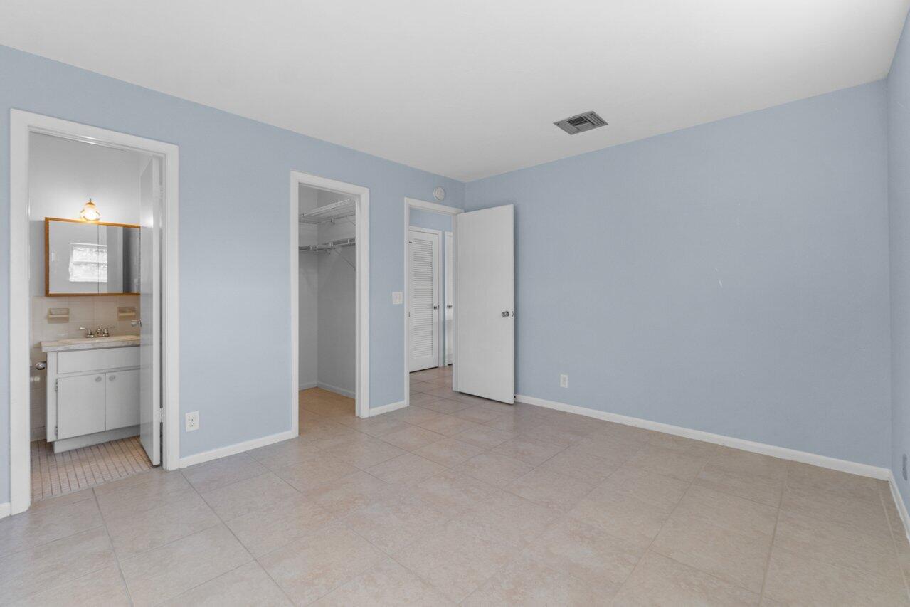 500 1st Avenue S 201