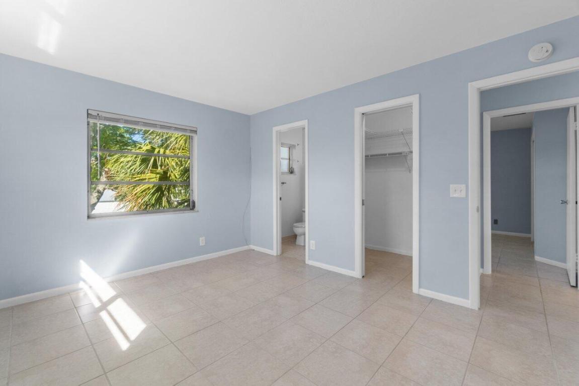 500 1st Avenue S 201