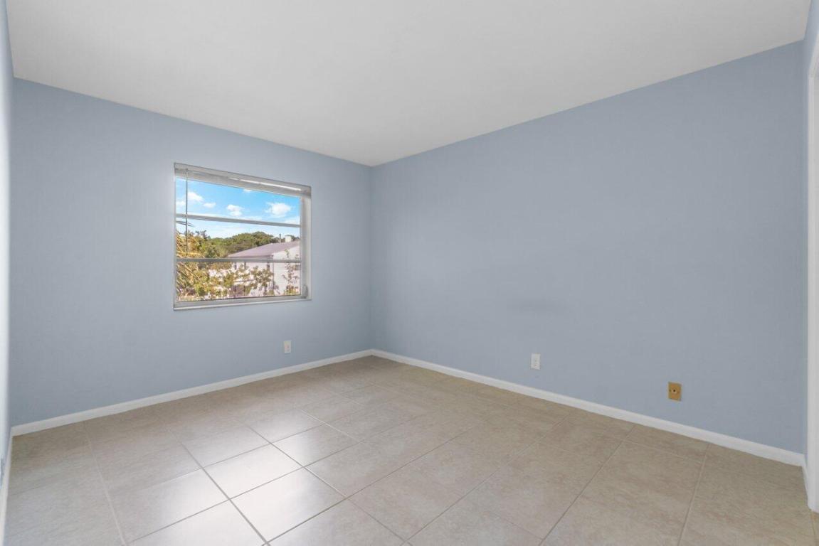 500 1st Avenue S 201