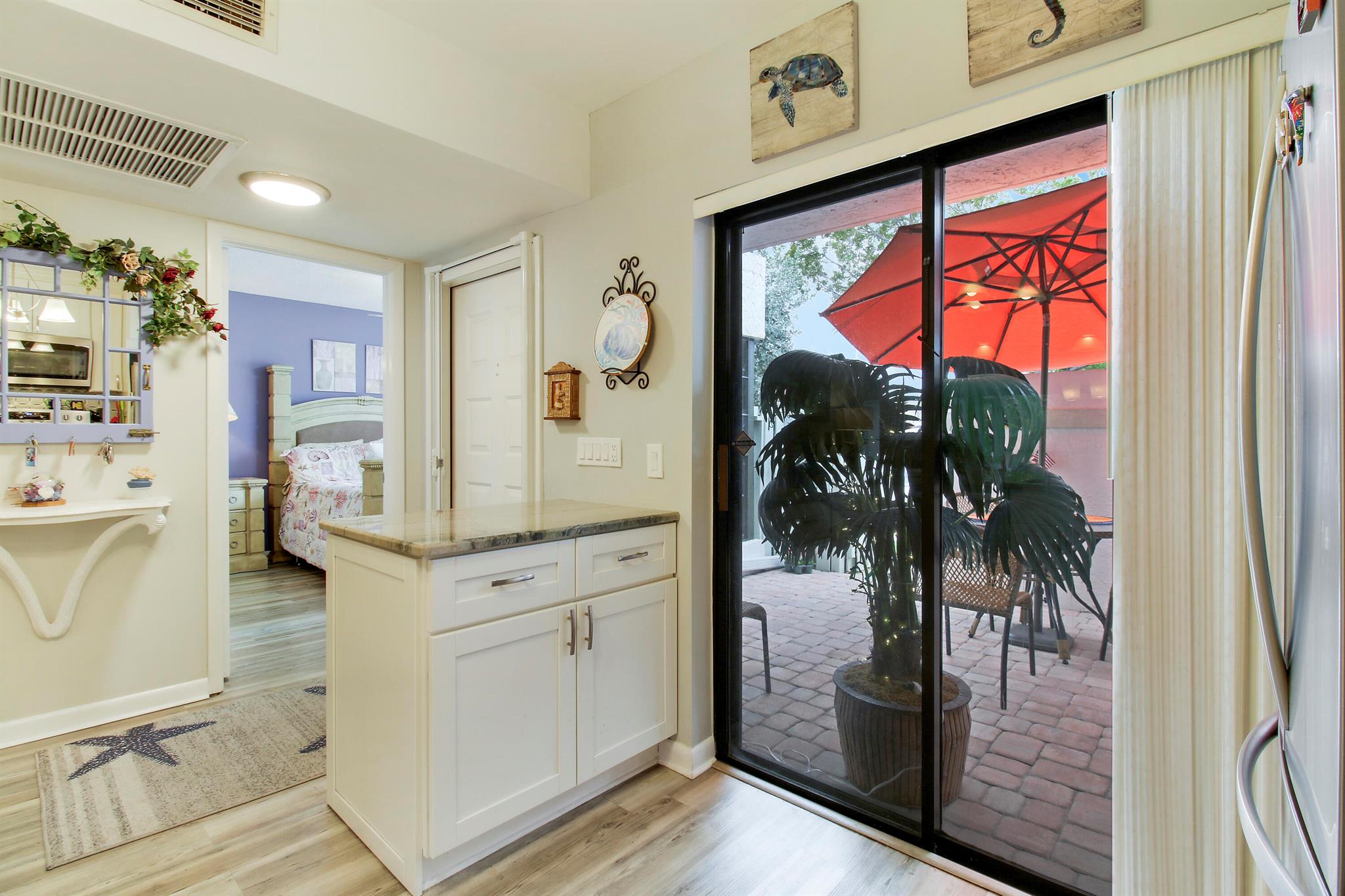 1405 S Federal Highway 155