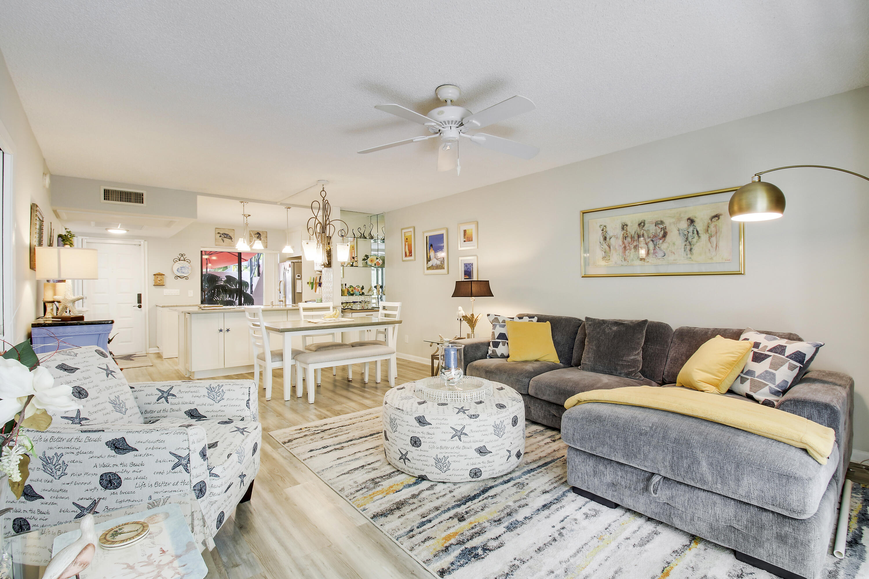 1405 S Federal Highway 155