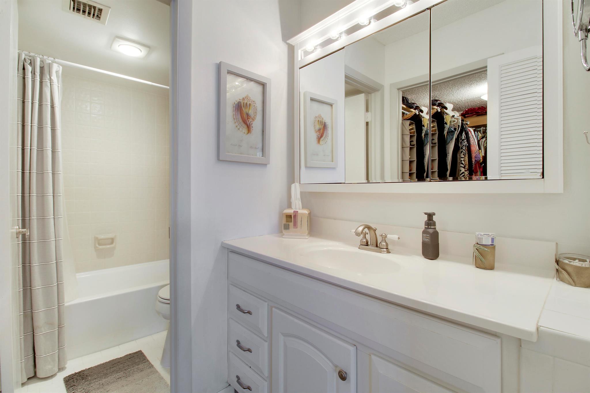 1405 S Federal Highway 155