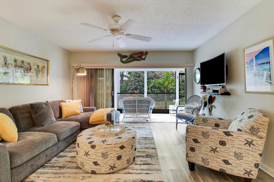 1405 S Federal Highway 155