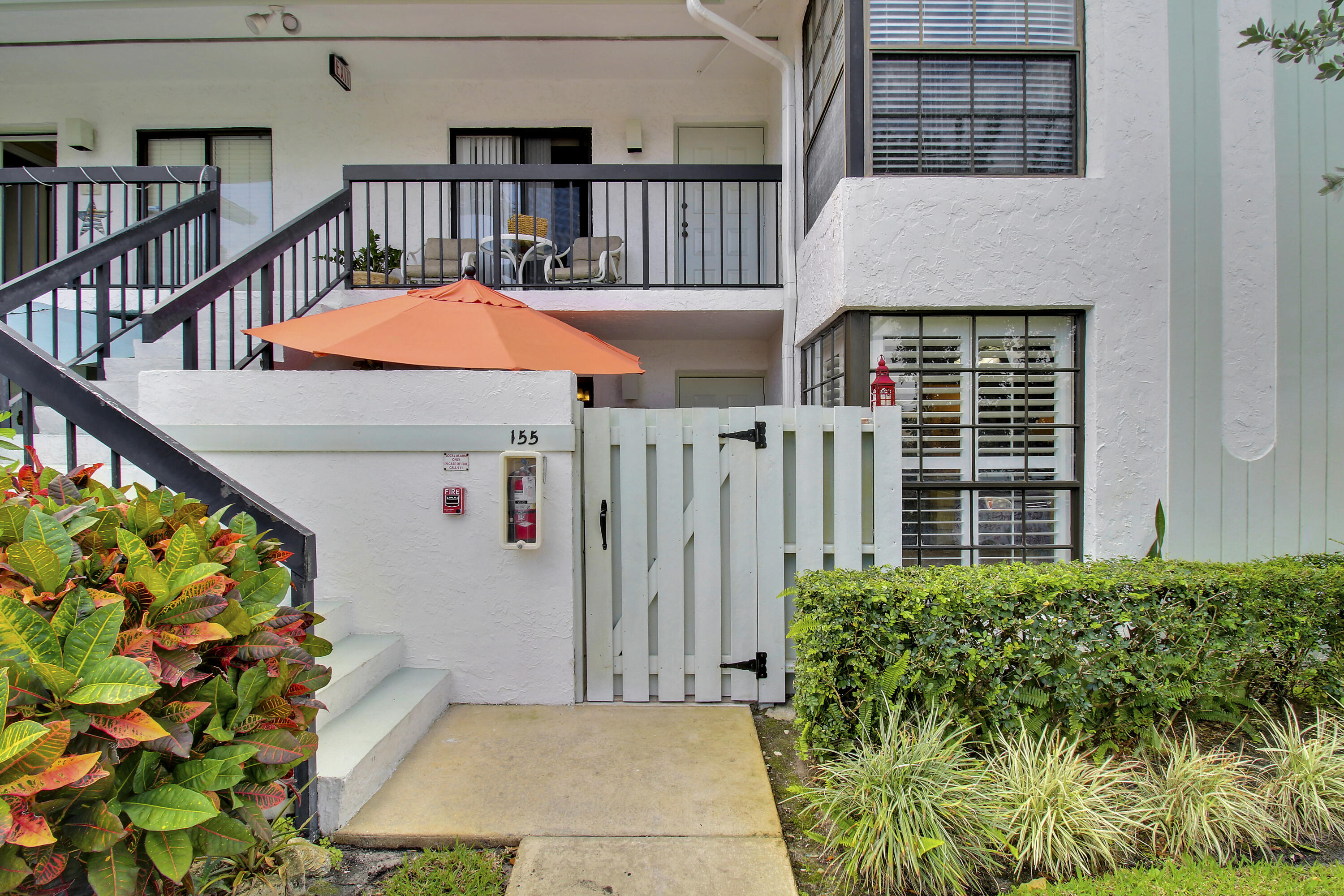 1405 S Federal Highway 155