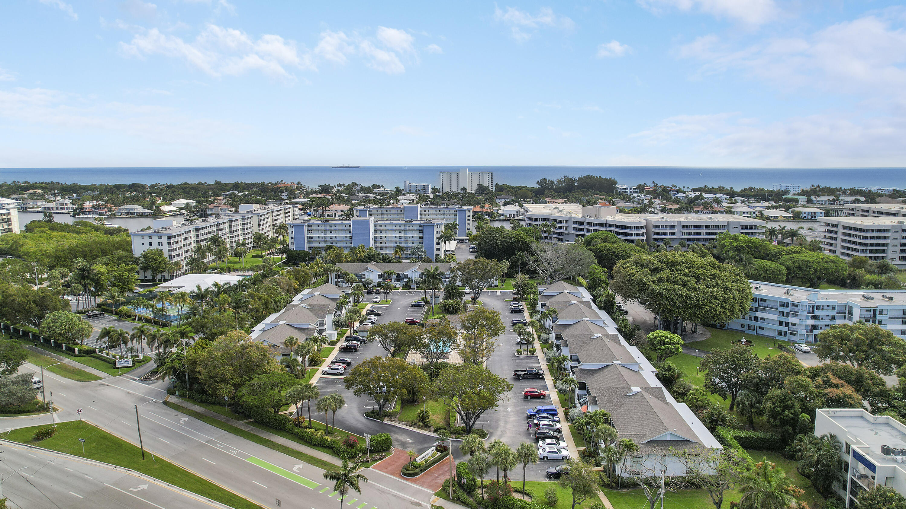 1405 S Federal Highway 155