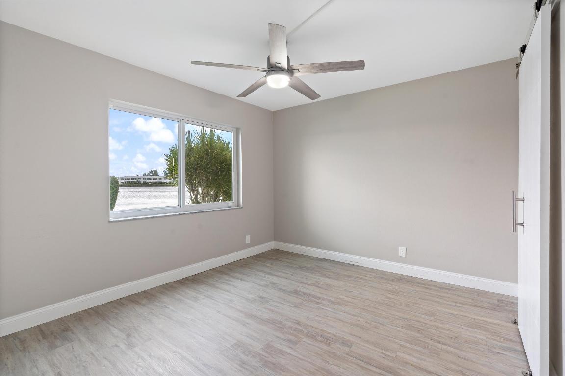 1116 Lake Terrace 111