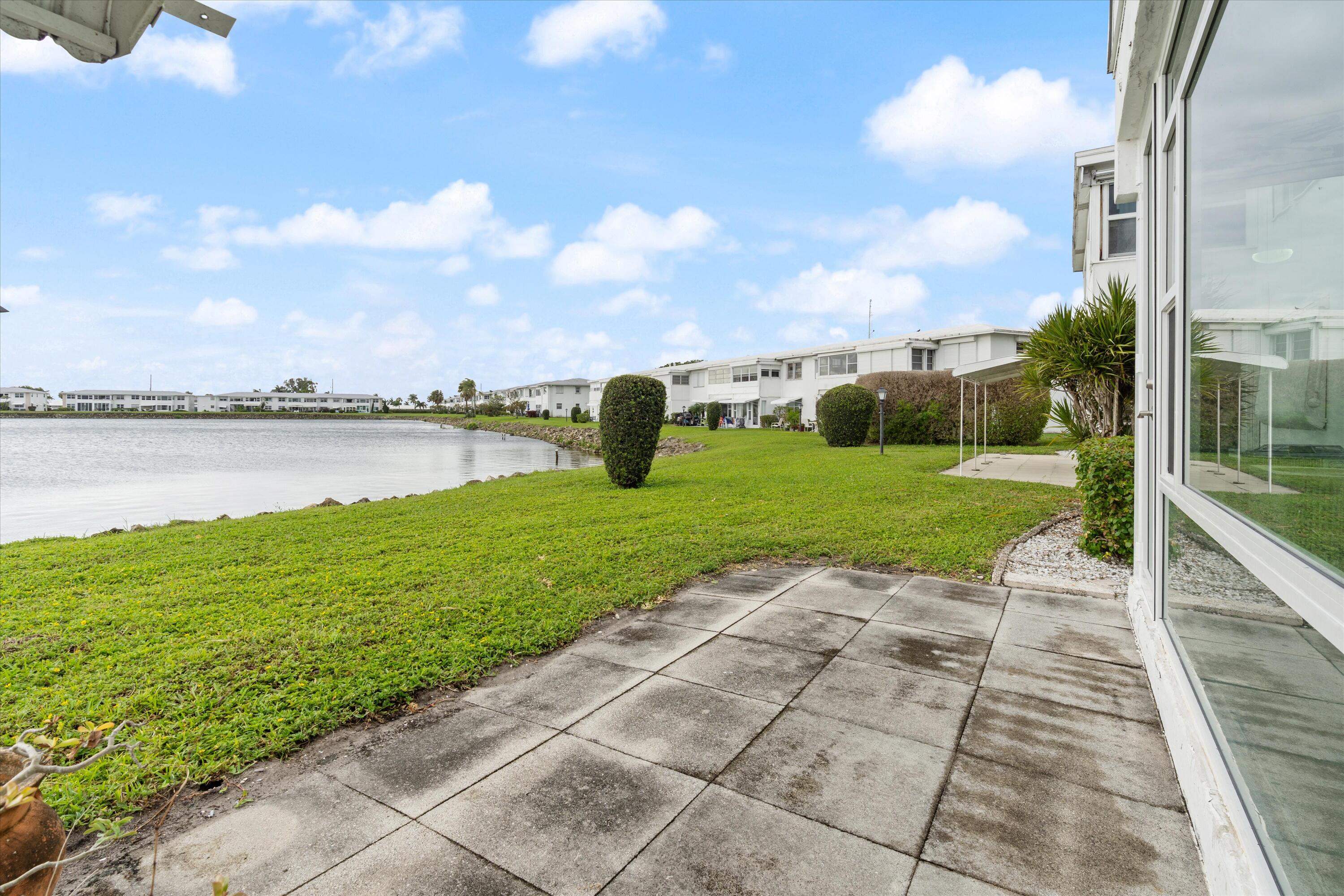 1116 Lake Terrace 111