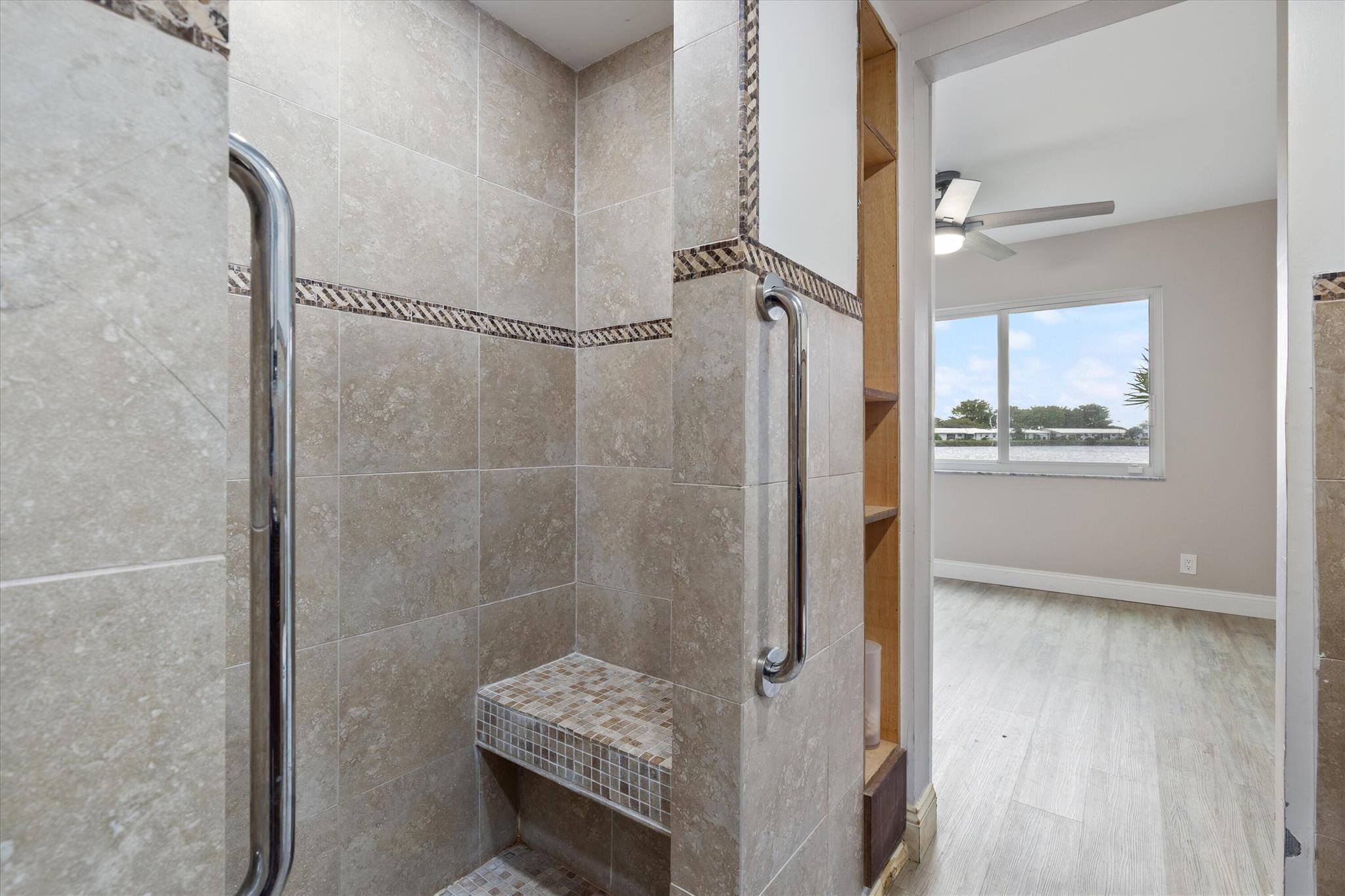 1116 Lake Terrace 111