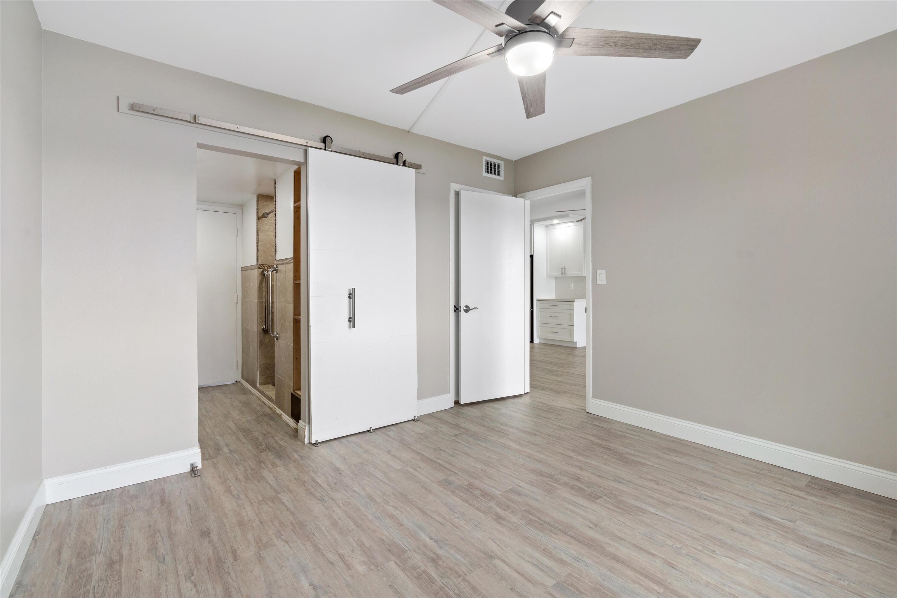 1116 Lake Terrace 111