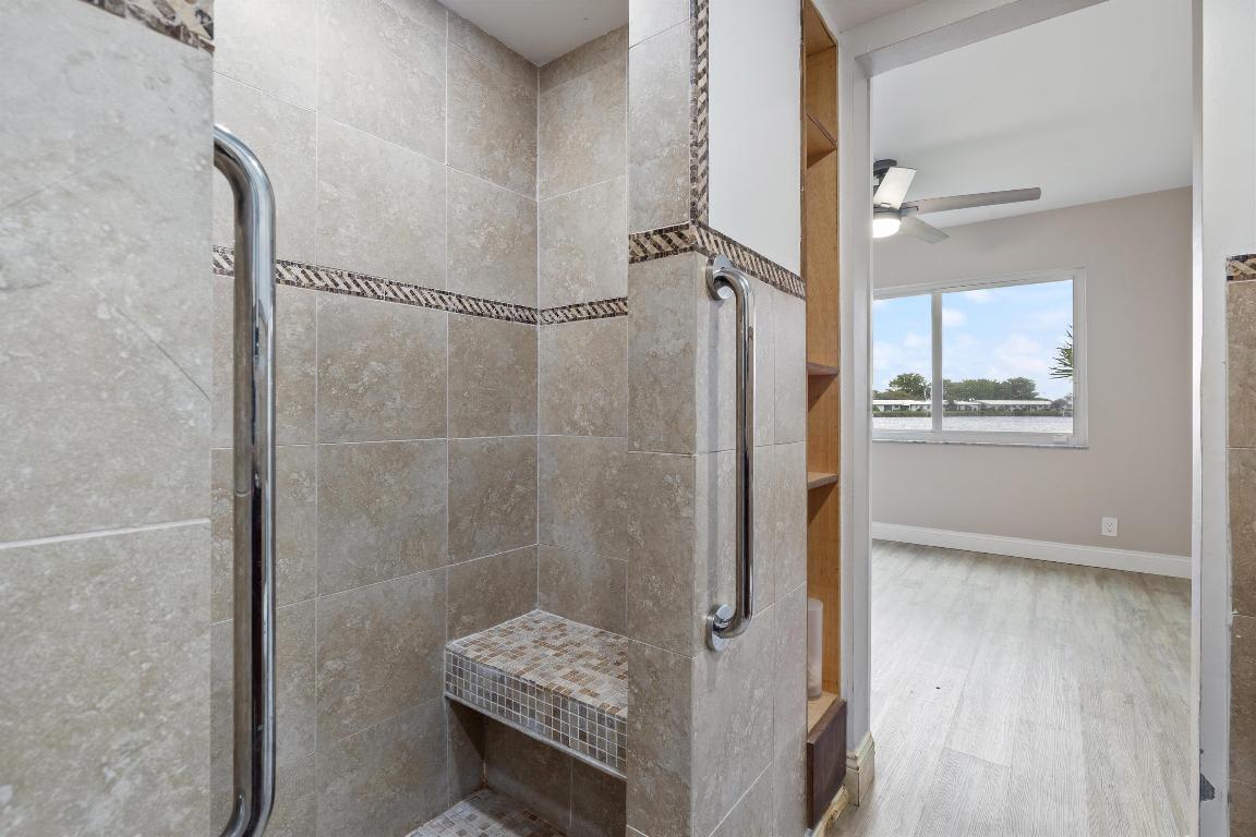 1116 Lake Terrace 111