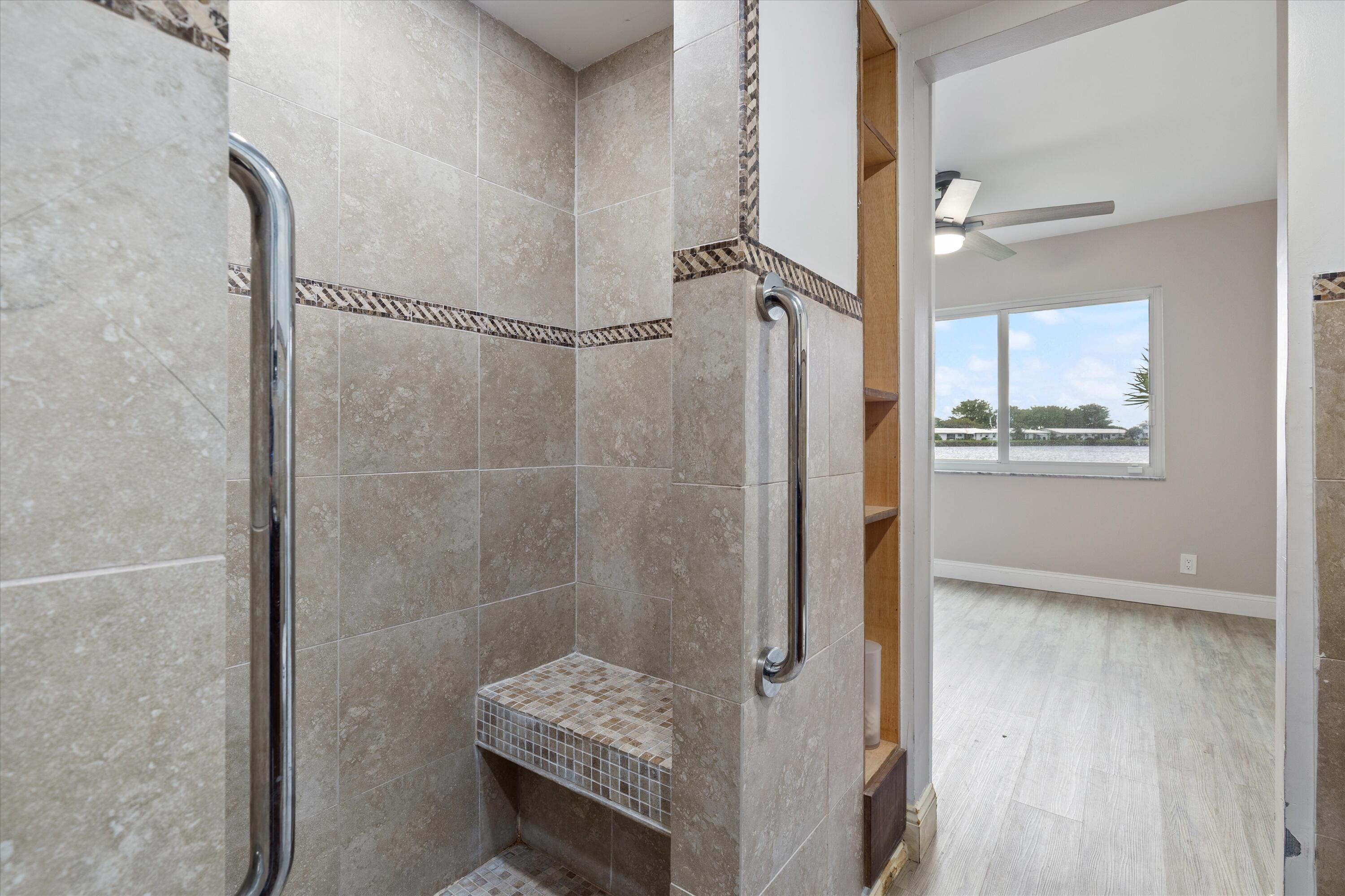 1116 Lake Terrace 111