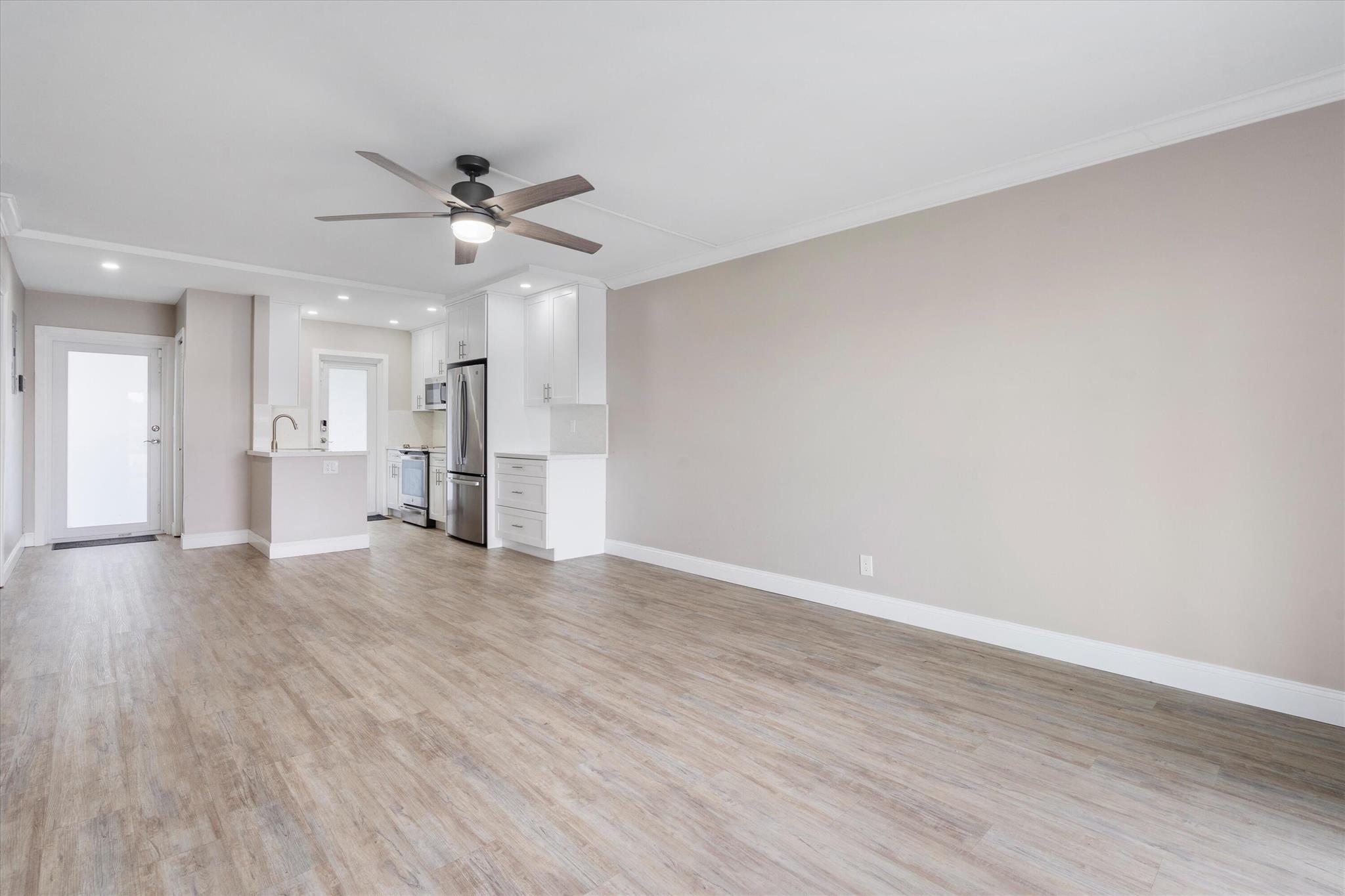 1116 Lake Terrace 111