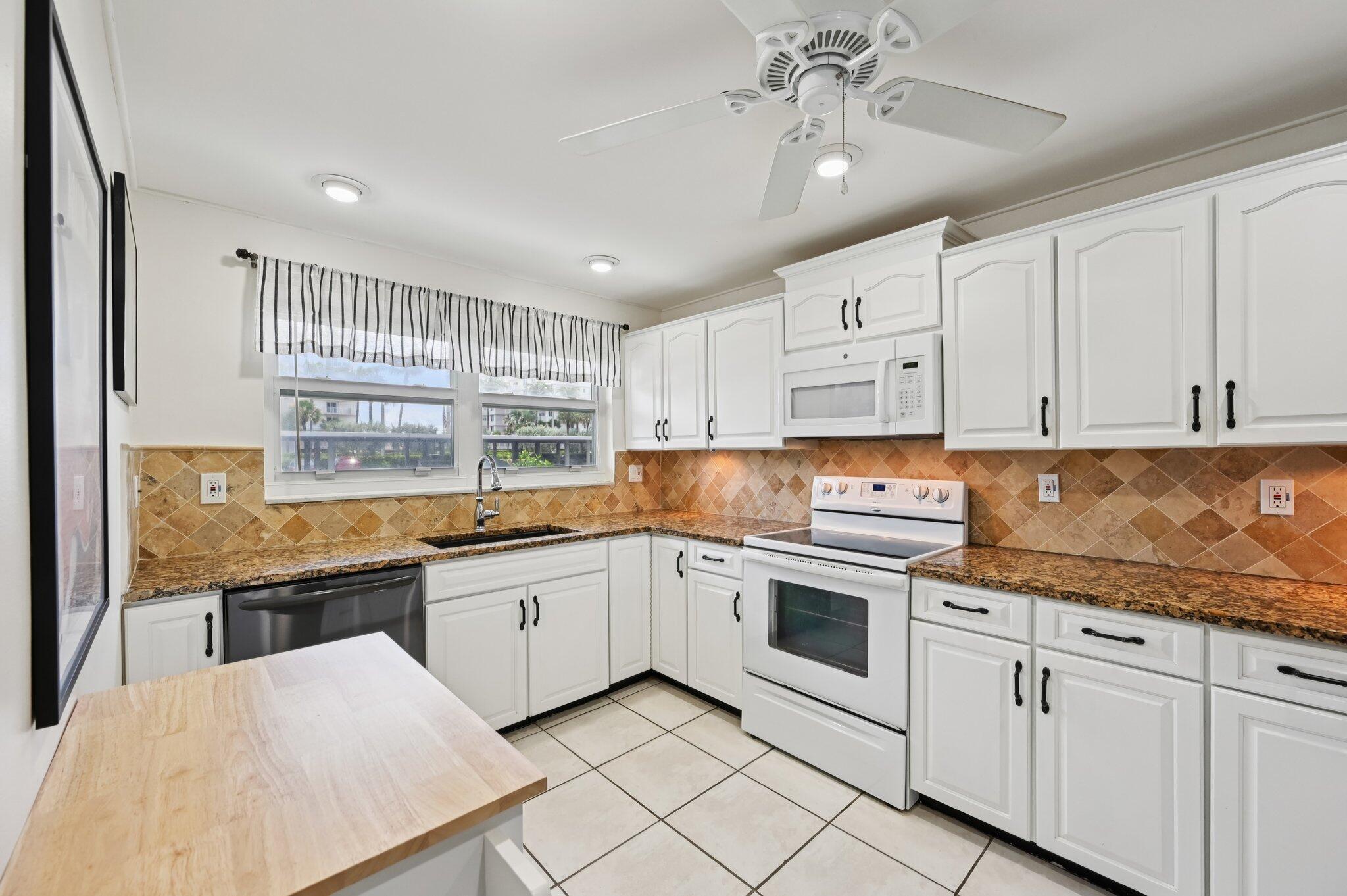 3224 S Ocean Boulevard 110-B