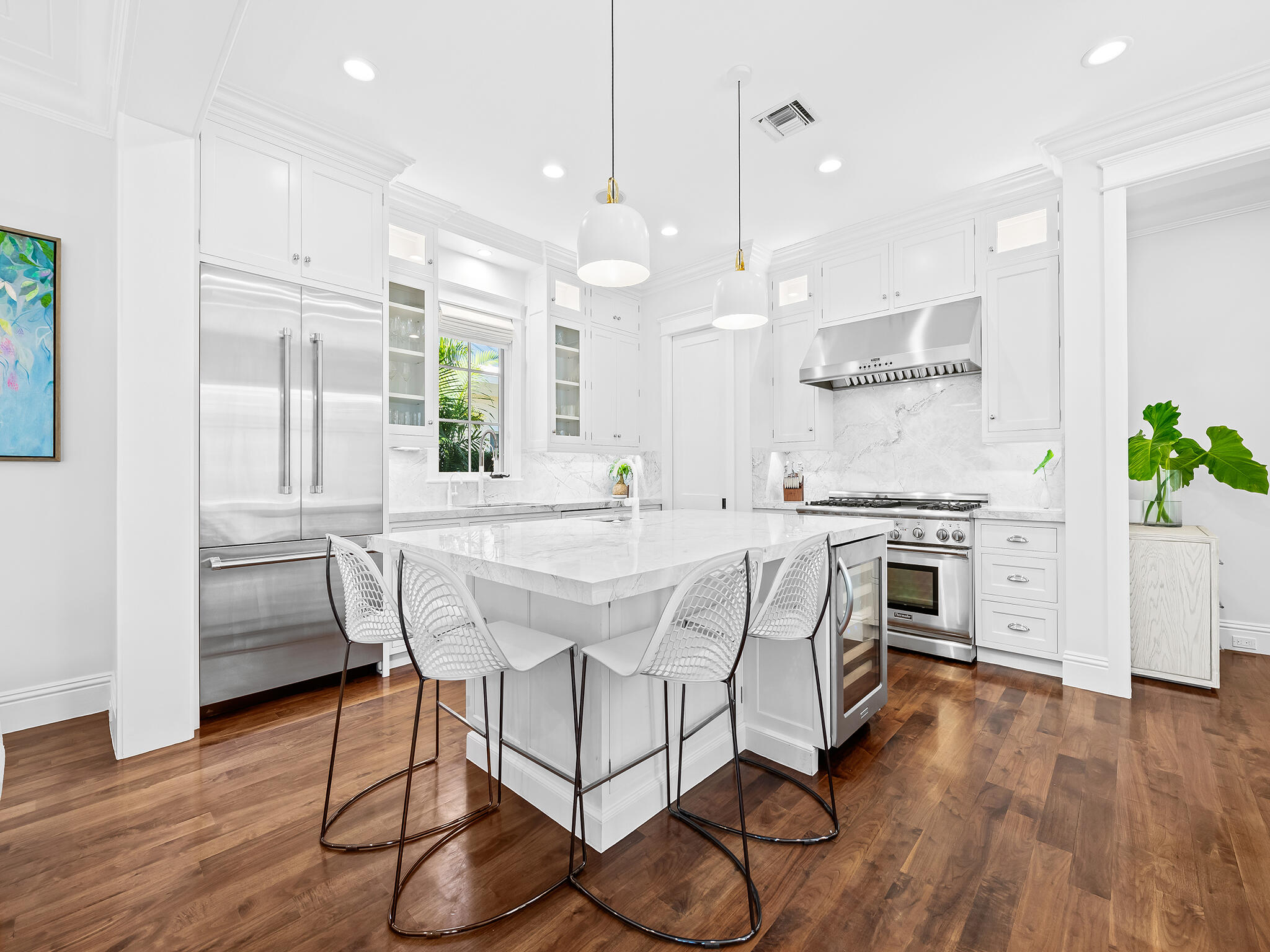 1102 N Vista Del Mar Drive