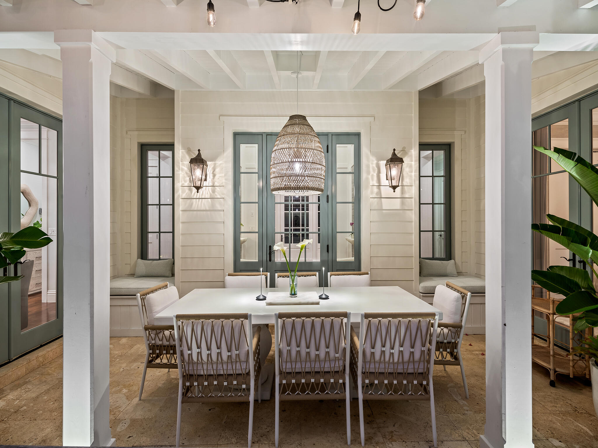 1102 N Vista Del Mar Drive