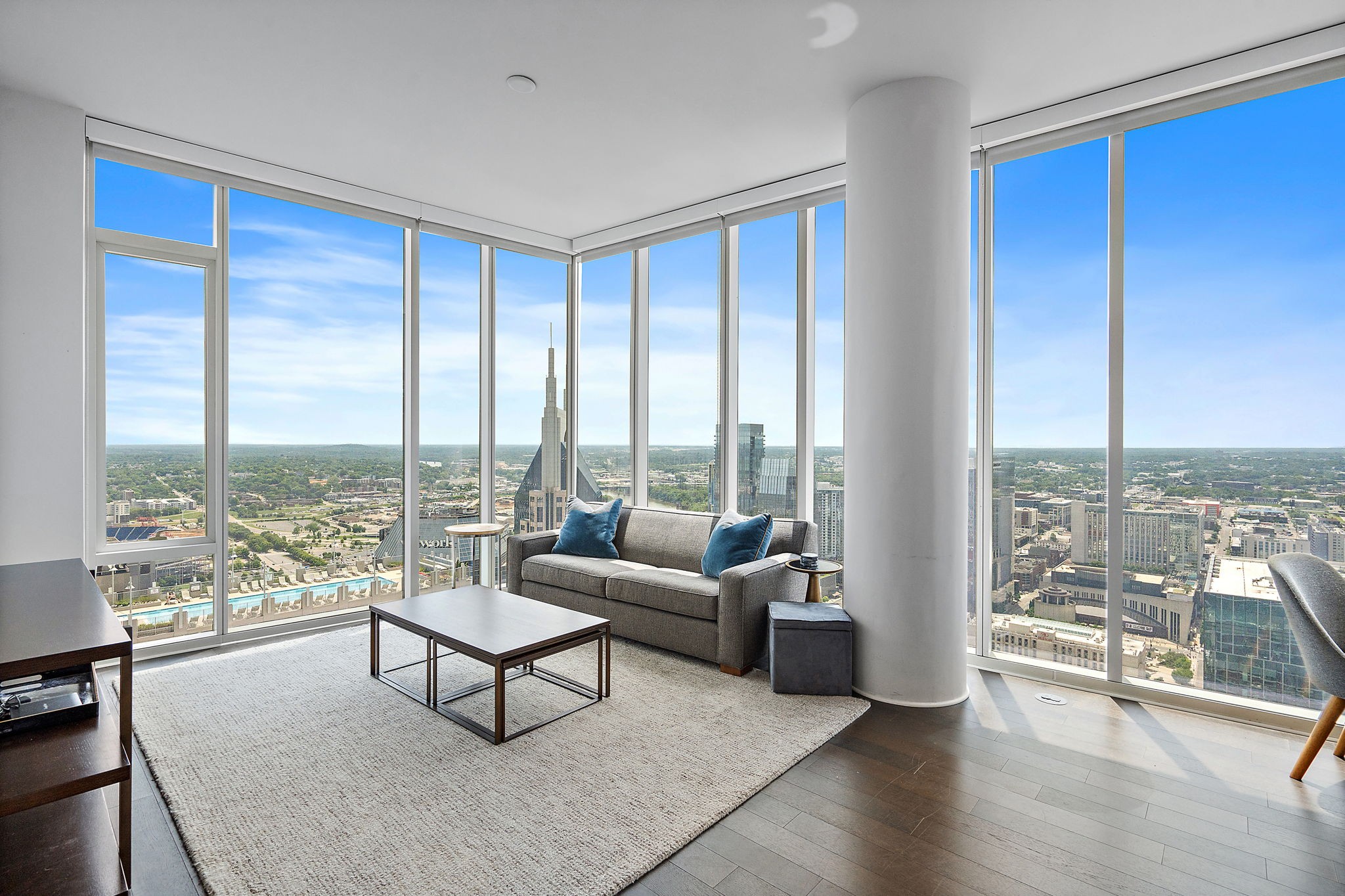 515 Church St Unit: 3606