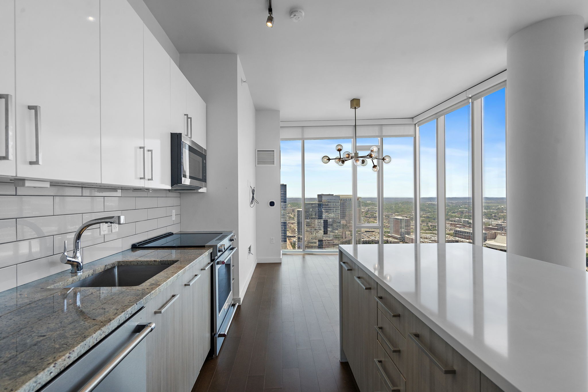 515 Church St Unit: 3613
