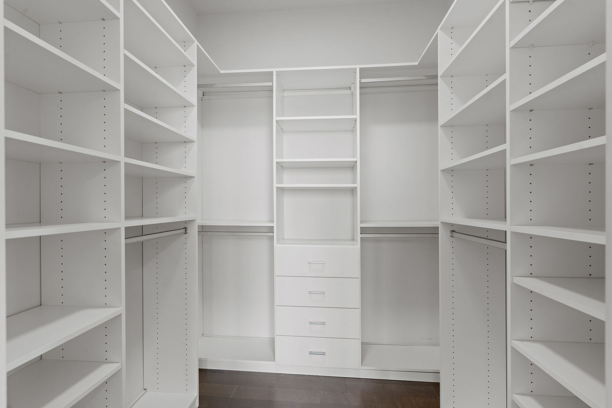 515 Church St Unit: 3613