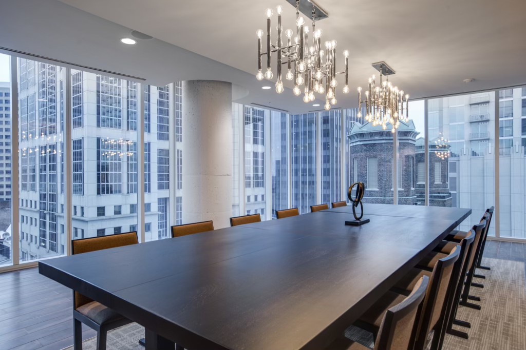 515 Church St Unit: 3613