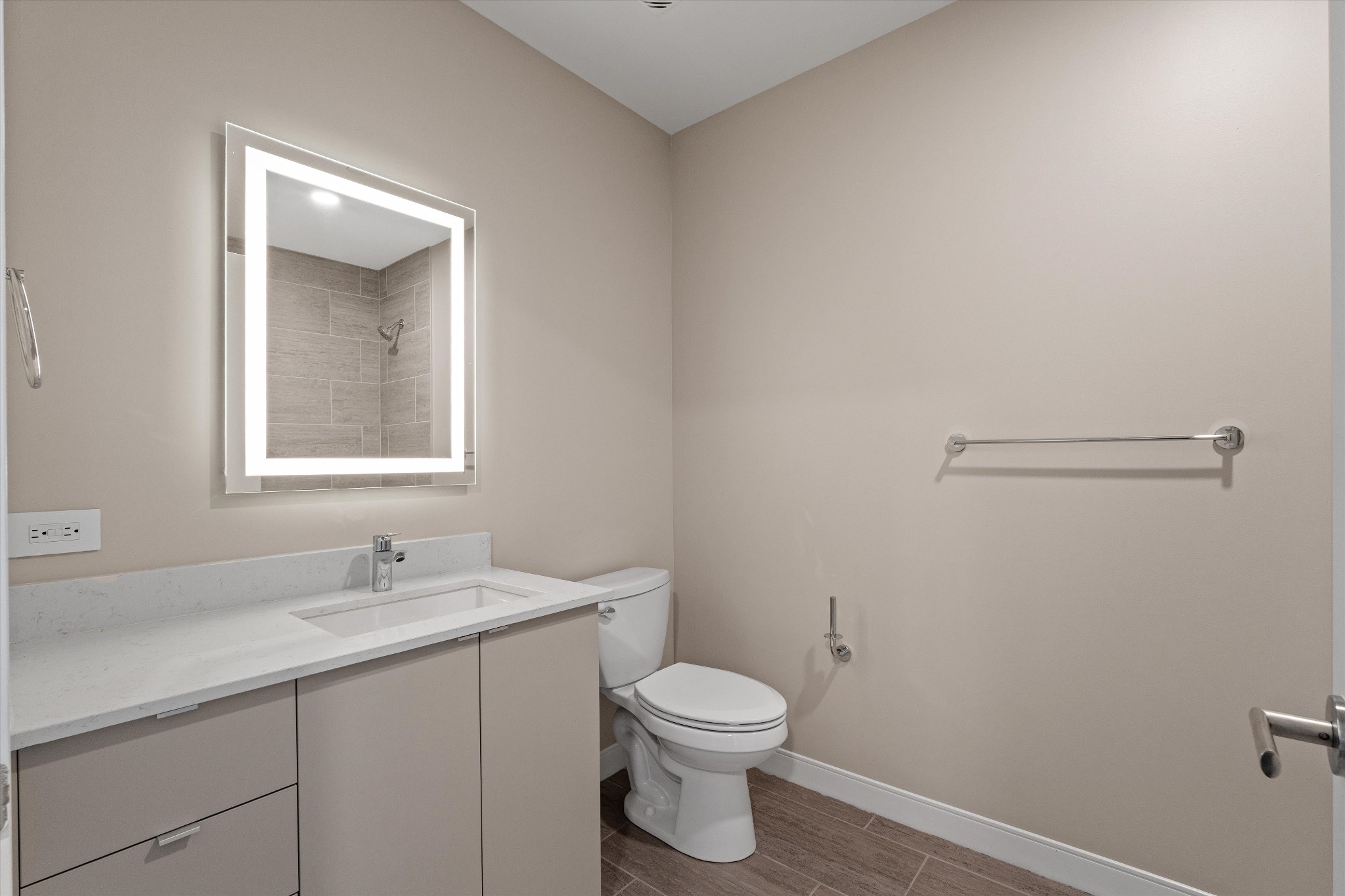 805 Church St, NE Unit: 2402