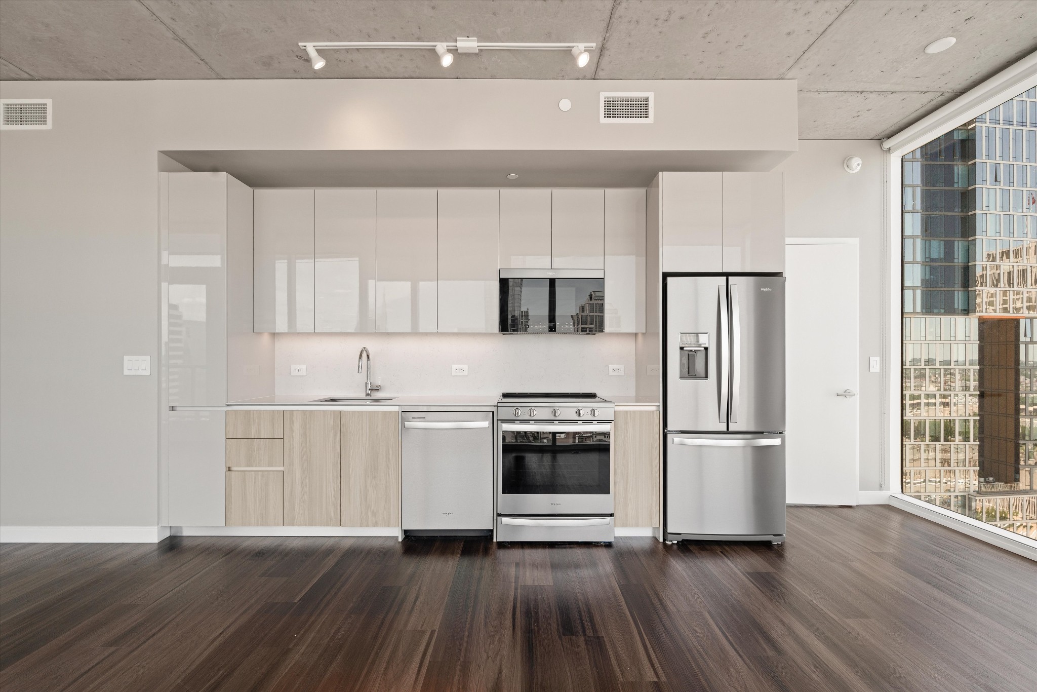 805 Church St, NE Unit: 2402