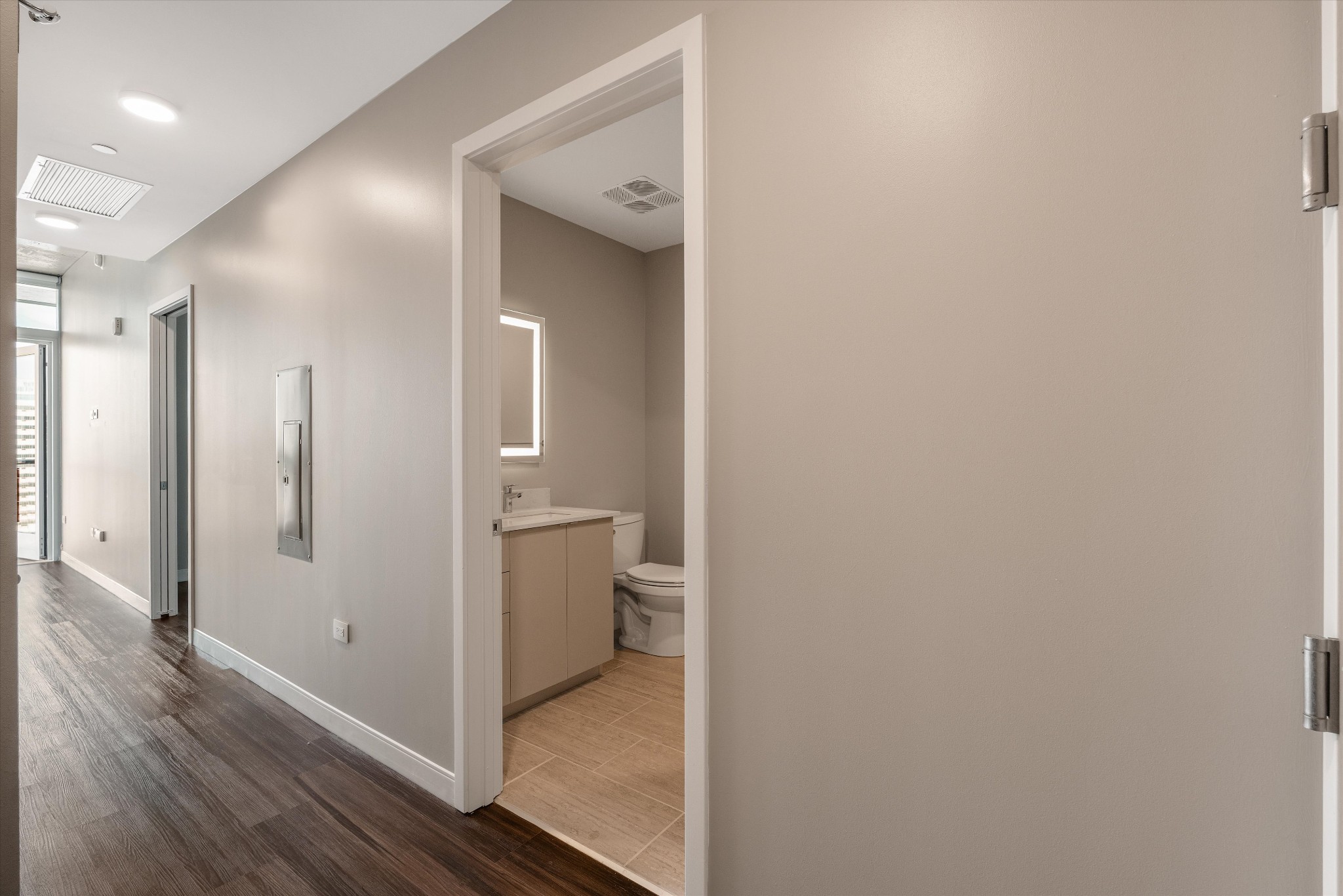 805 Church St, NE Unit: 2402