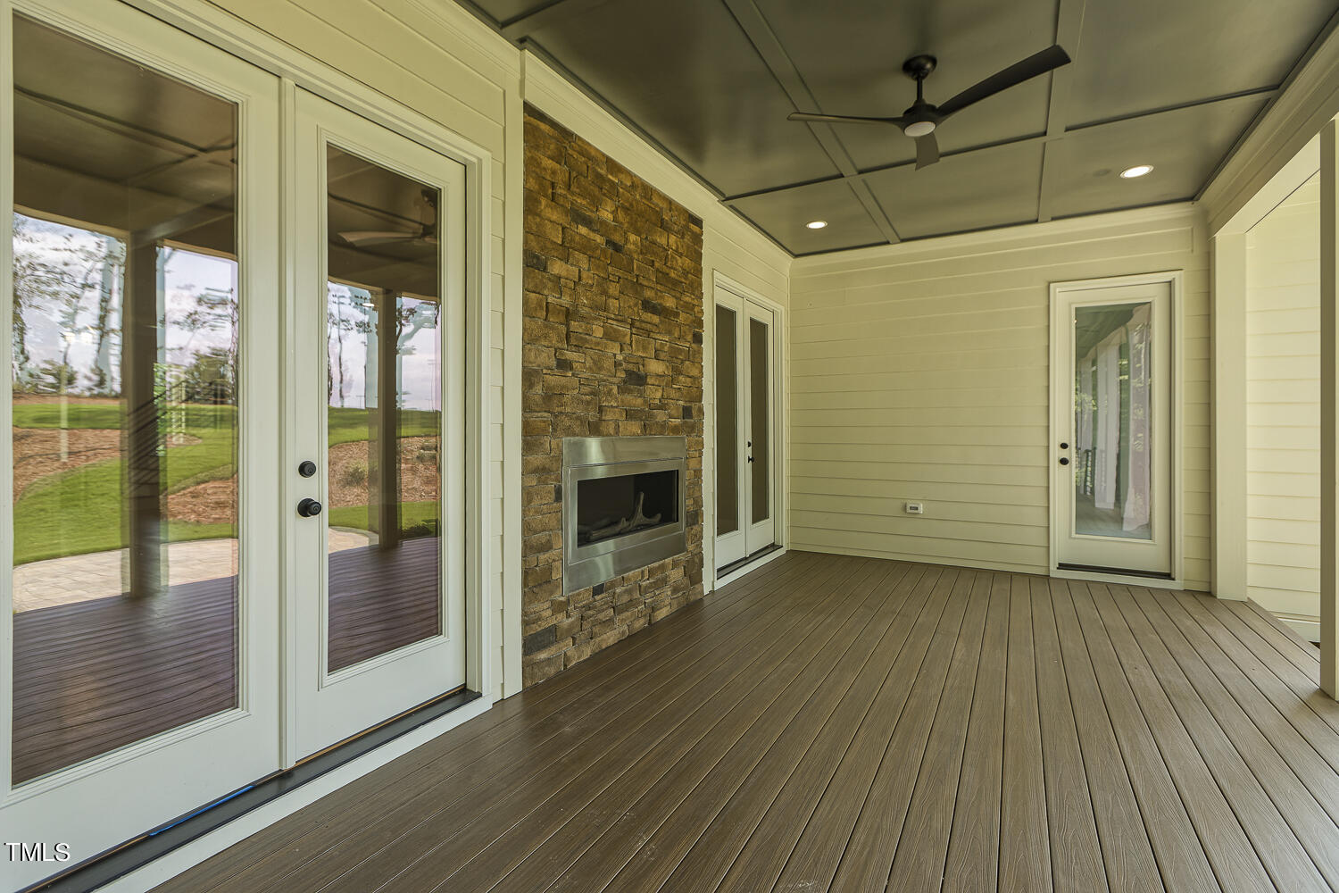 126 E Antebellum Drive