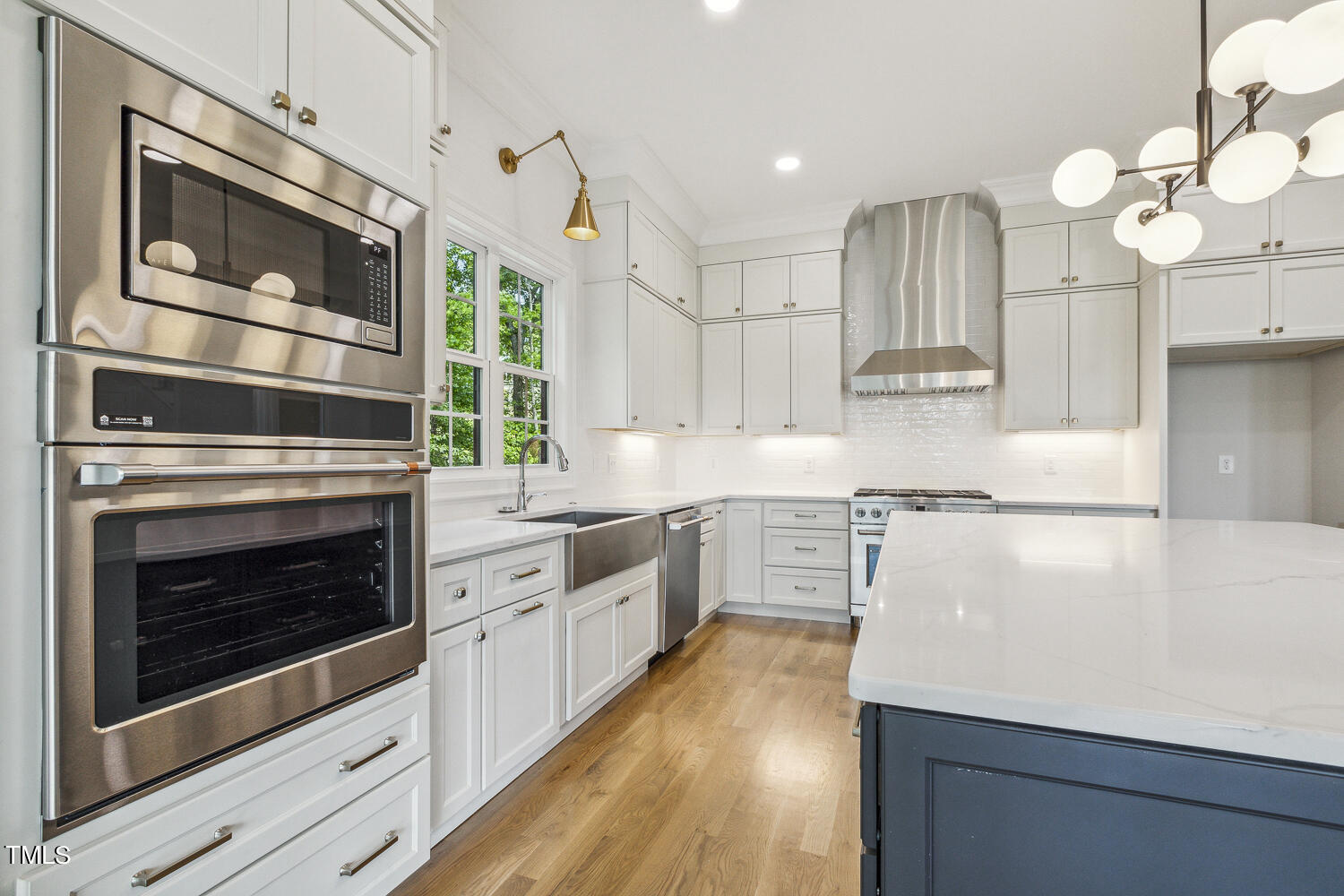 126 E Antebellum Drive