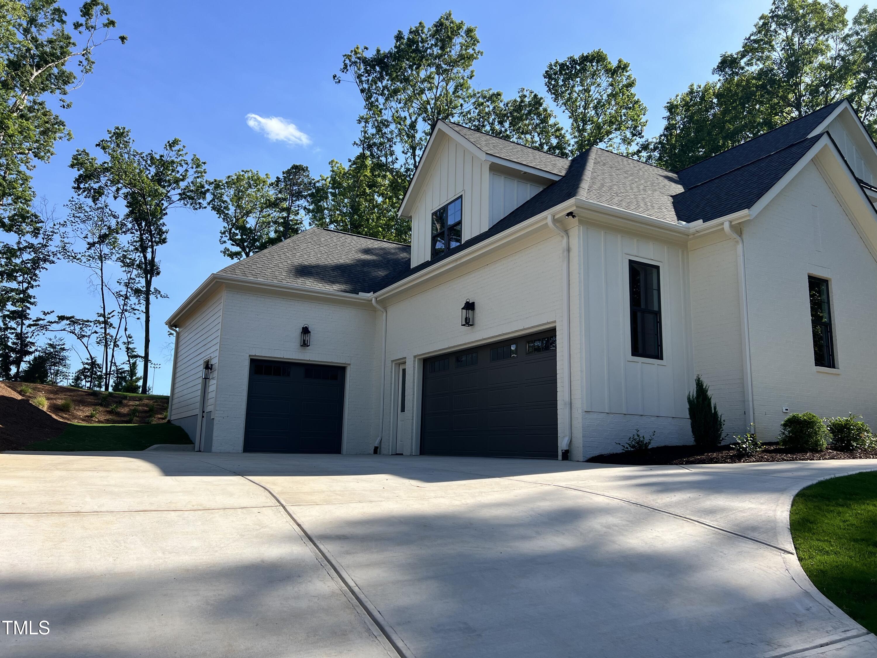 126 E Antebellum Drive