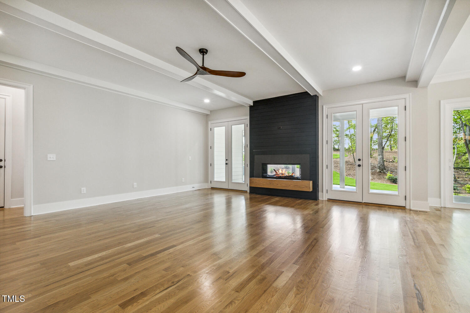 126 E Antebellum Drive