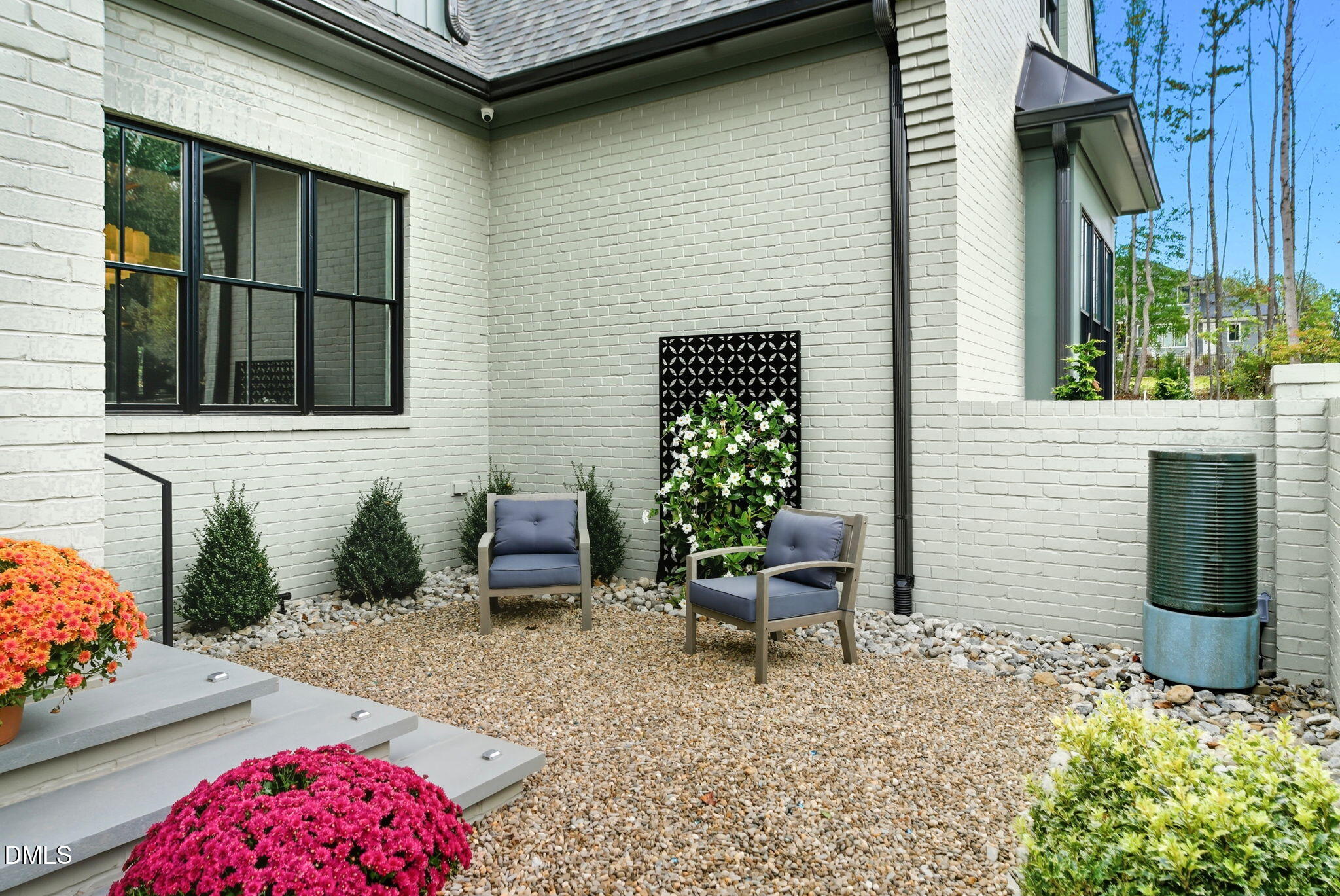 274 Westhampton Drive