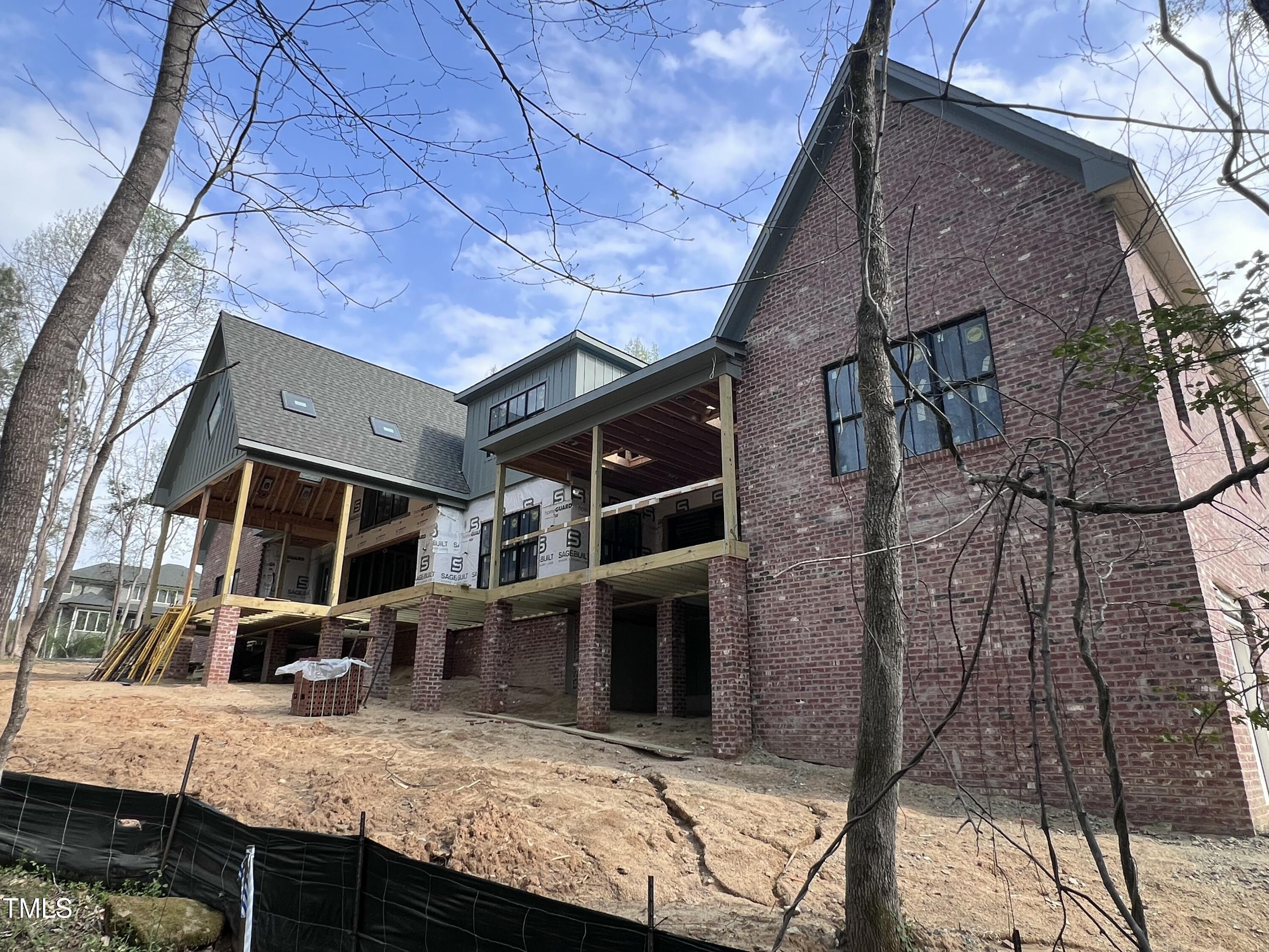 274 Westhampton Drive