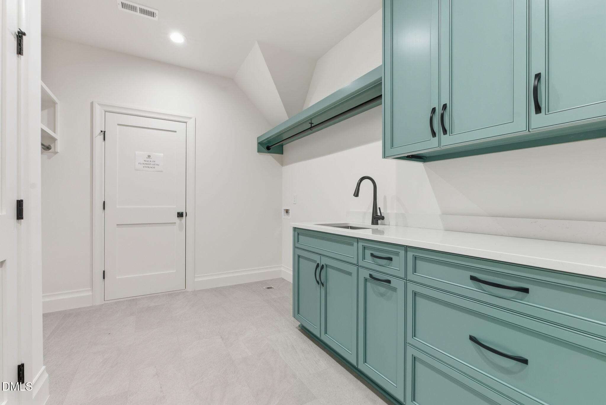 274 Westhampton Drive