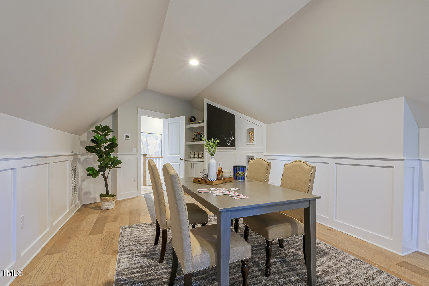 25 Blackhorn Court