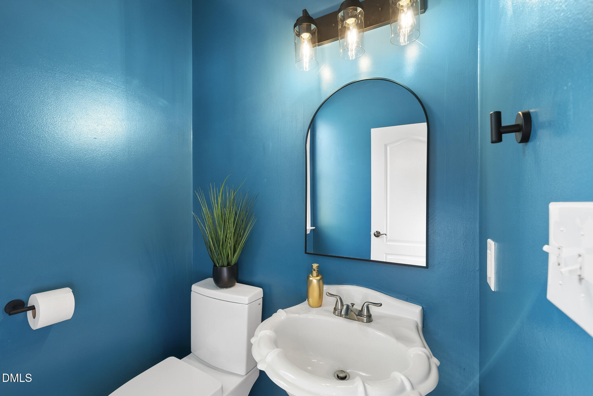 2411 Colony Woods Drive