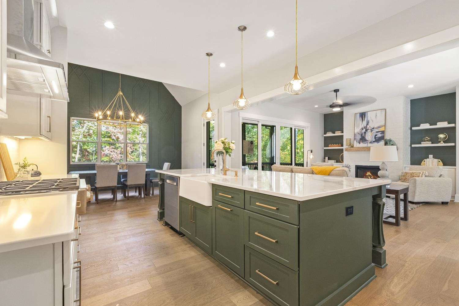 137 E Antebellum Drive
