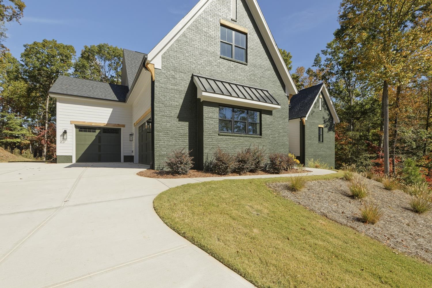 137 E Antebellum Drive