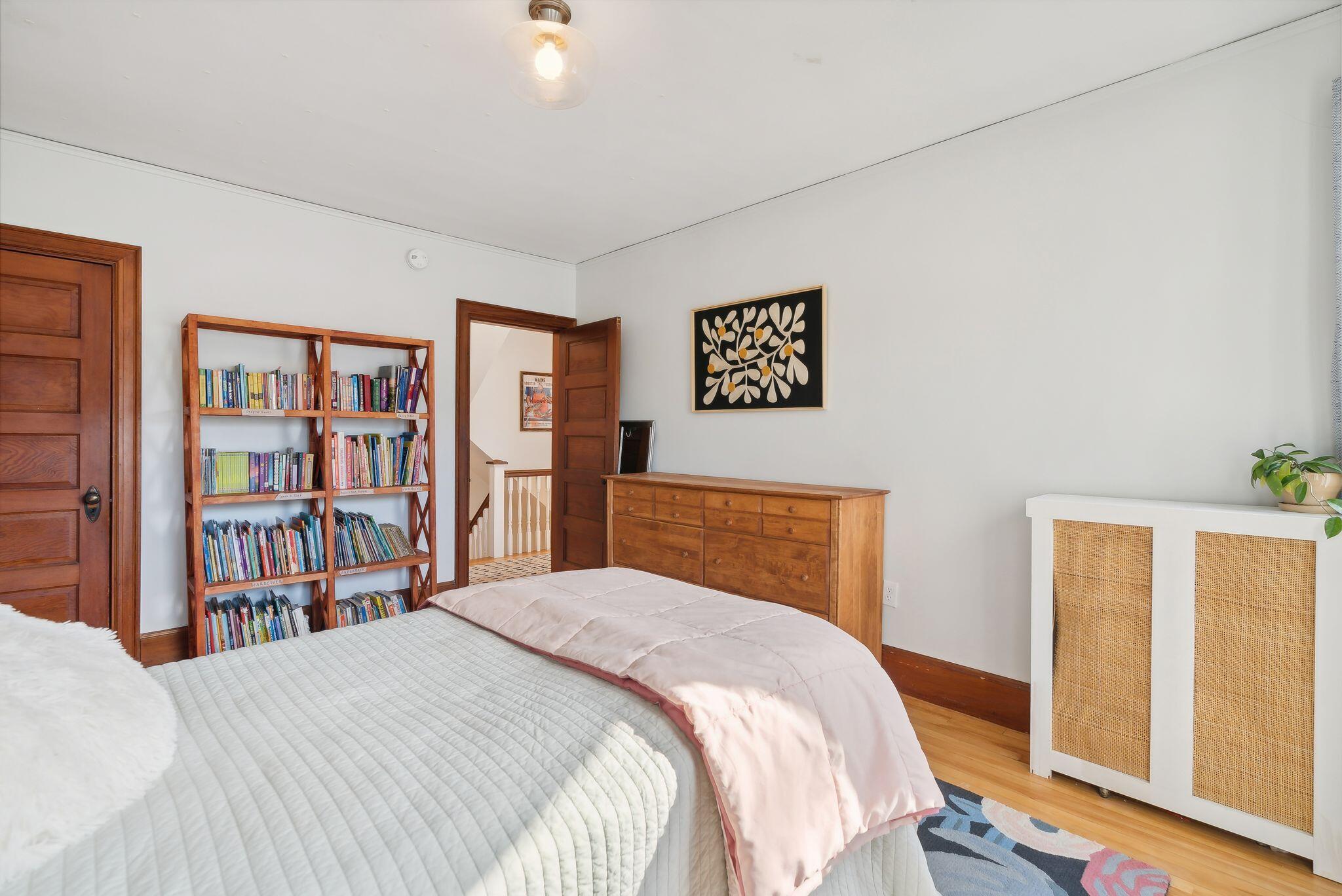 69 Montrose Avenue