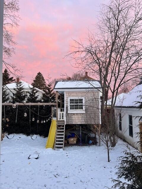69 Montrose Avenue