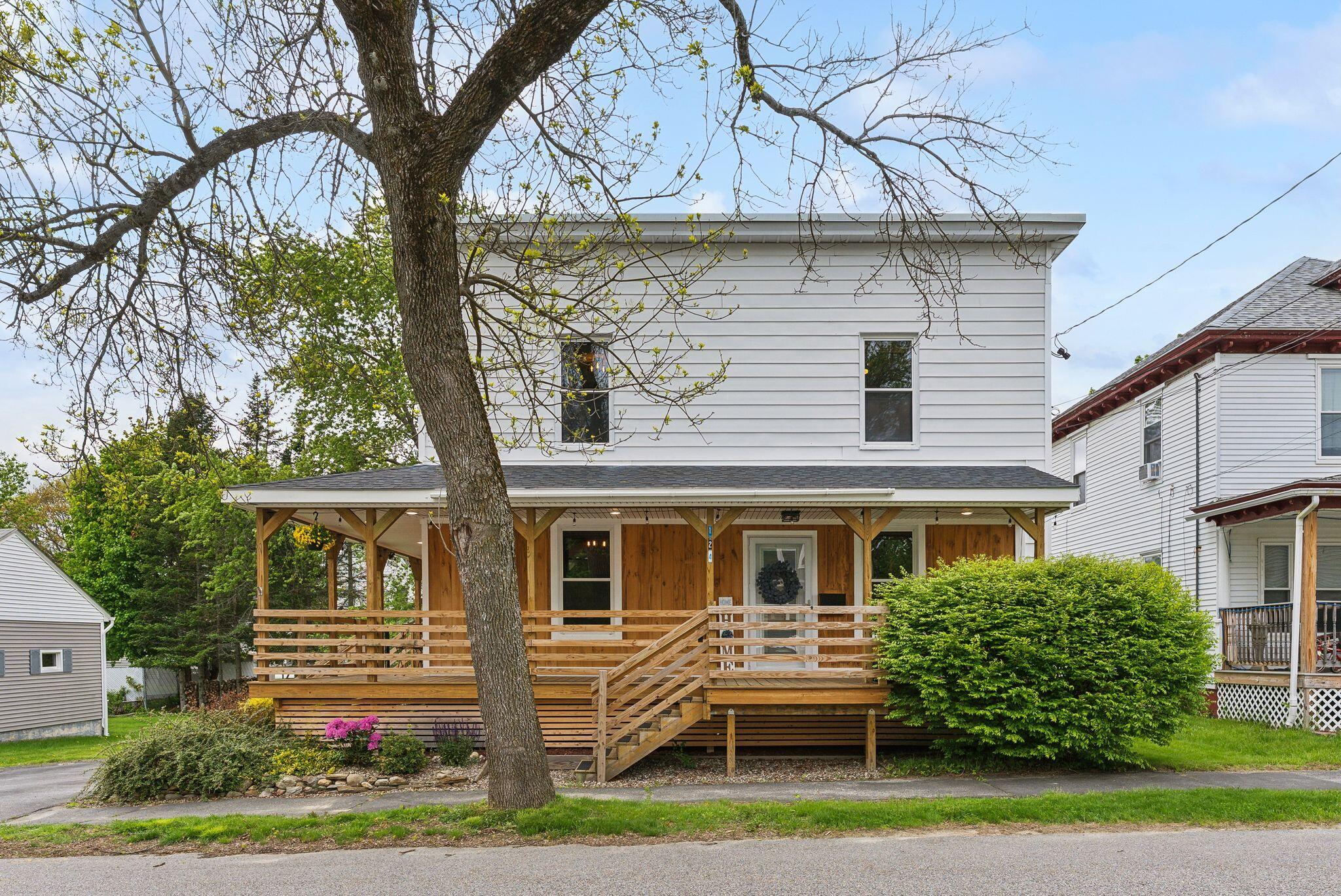 124 Dumont Avenue