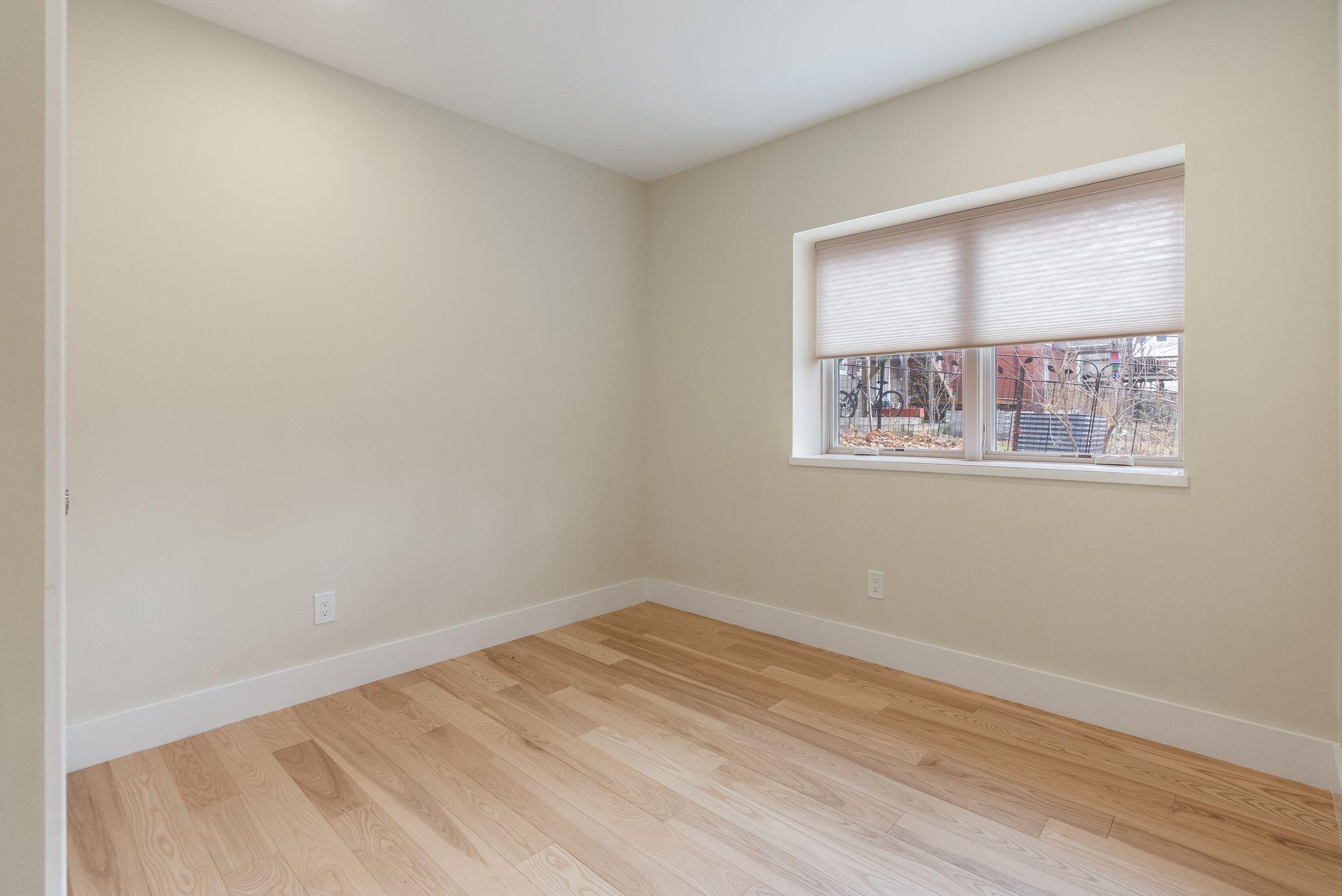 34 Hammond Street B