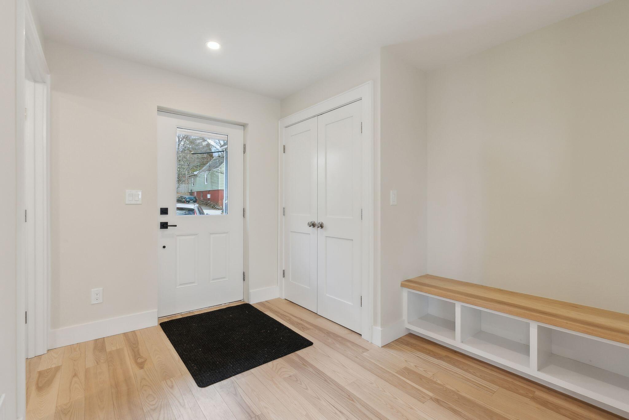 34 Hammond Street B
