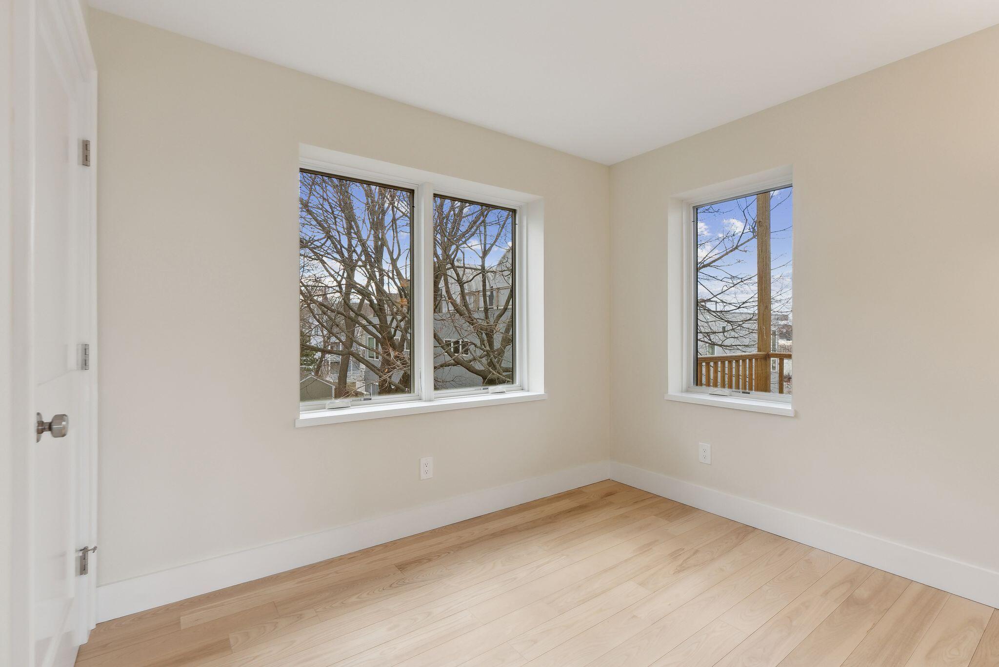 34 Hammond Street B
