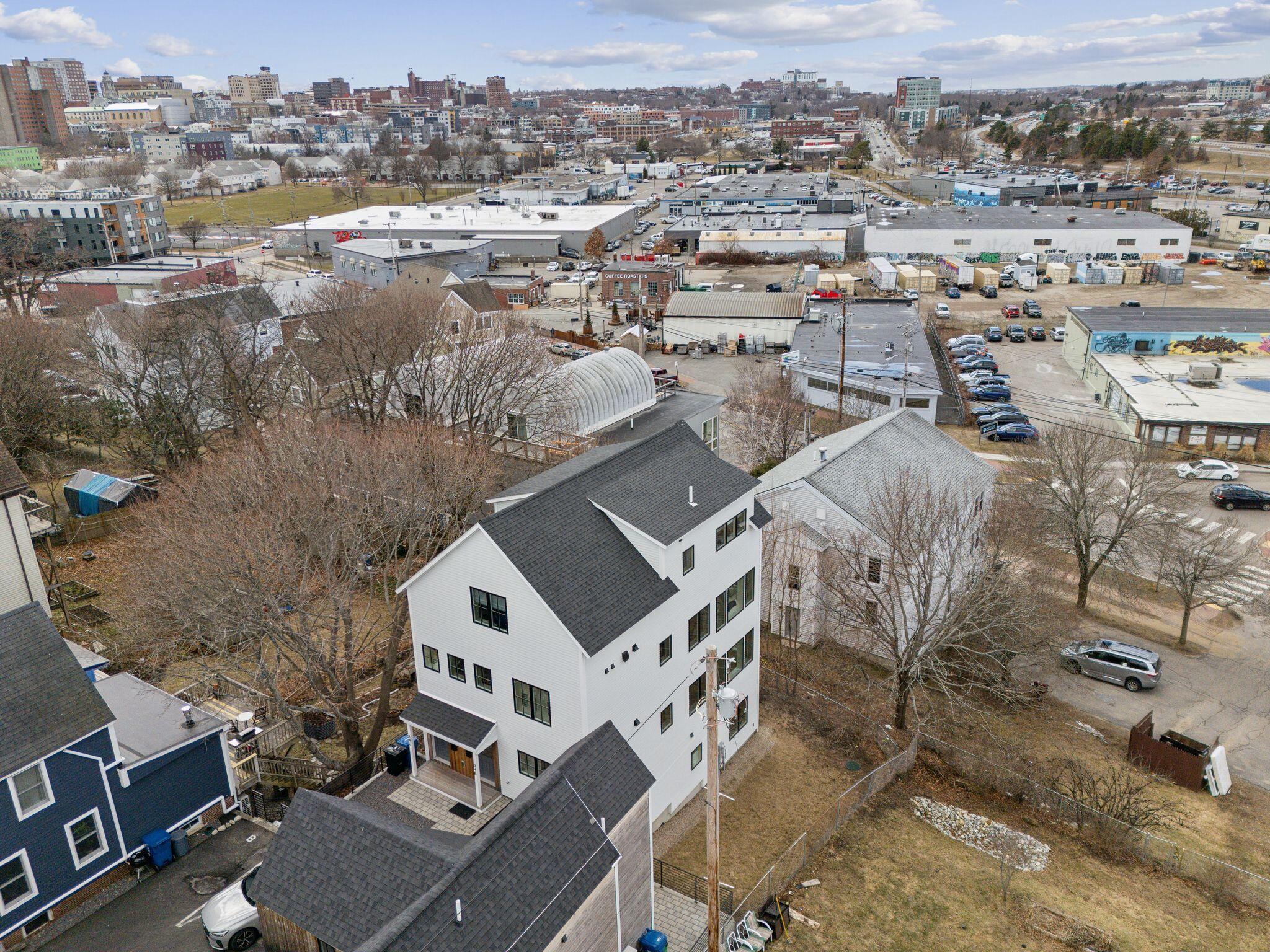 34 Hammond Street B