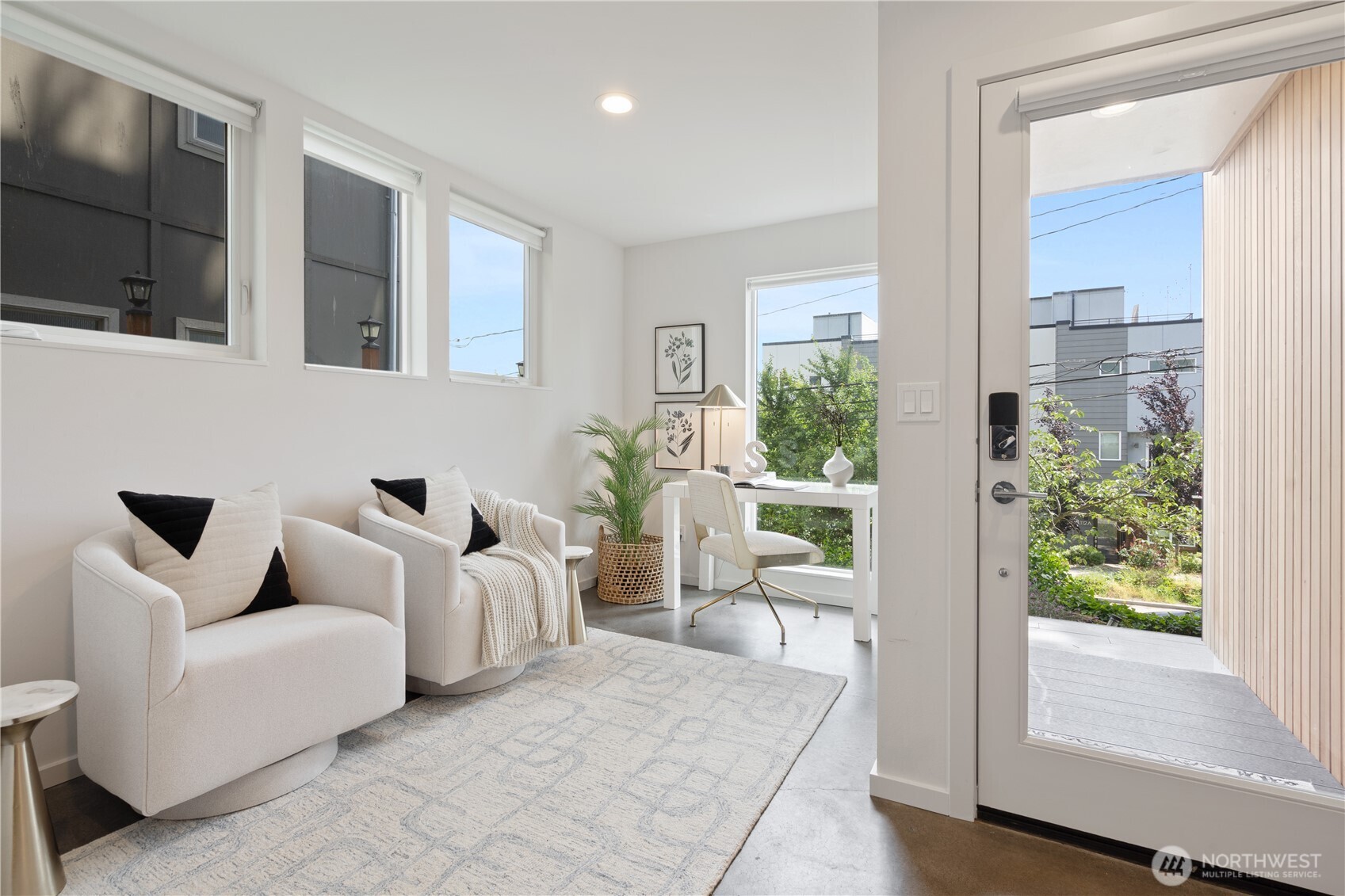 115 27th Avenue E Unit: D
