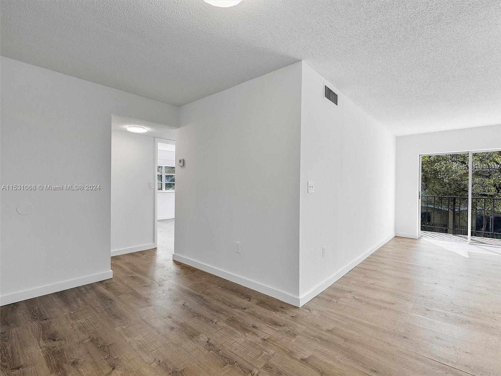 8950 NE 8th Ave # 311