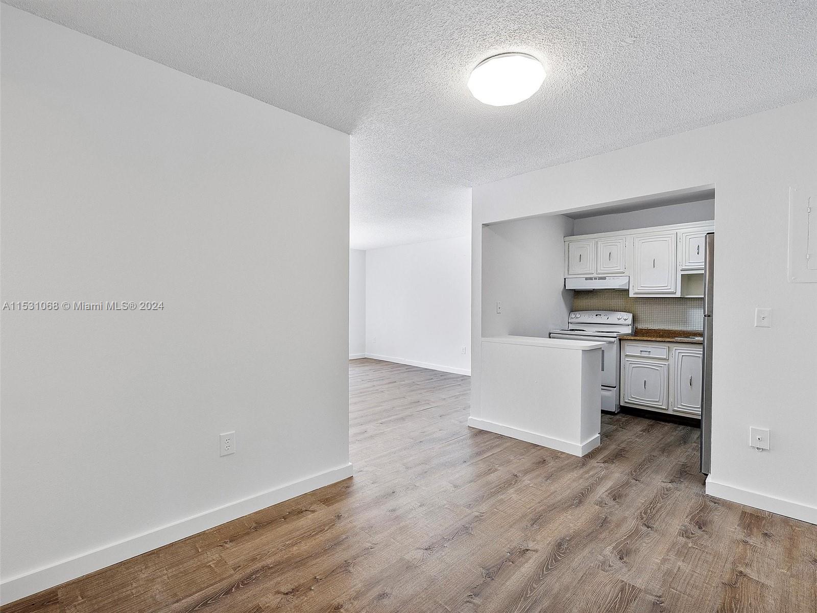 8950 NE 8th Ave # 311