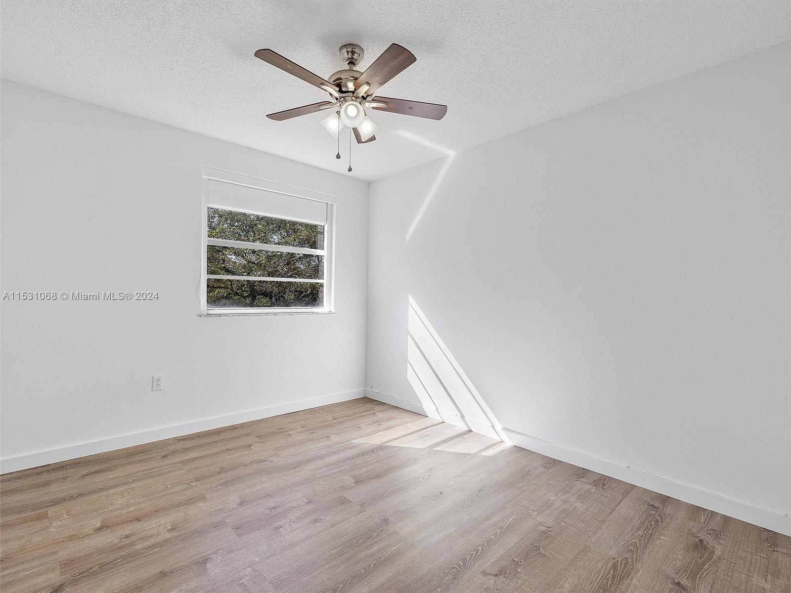 8950 NE 8th Ave # 311