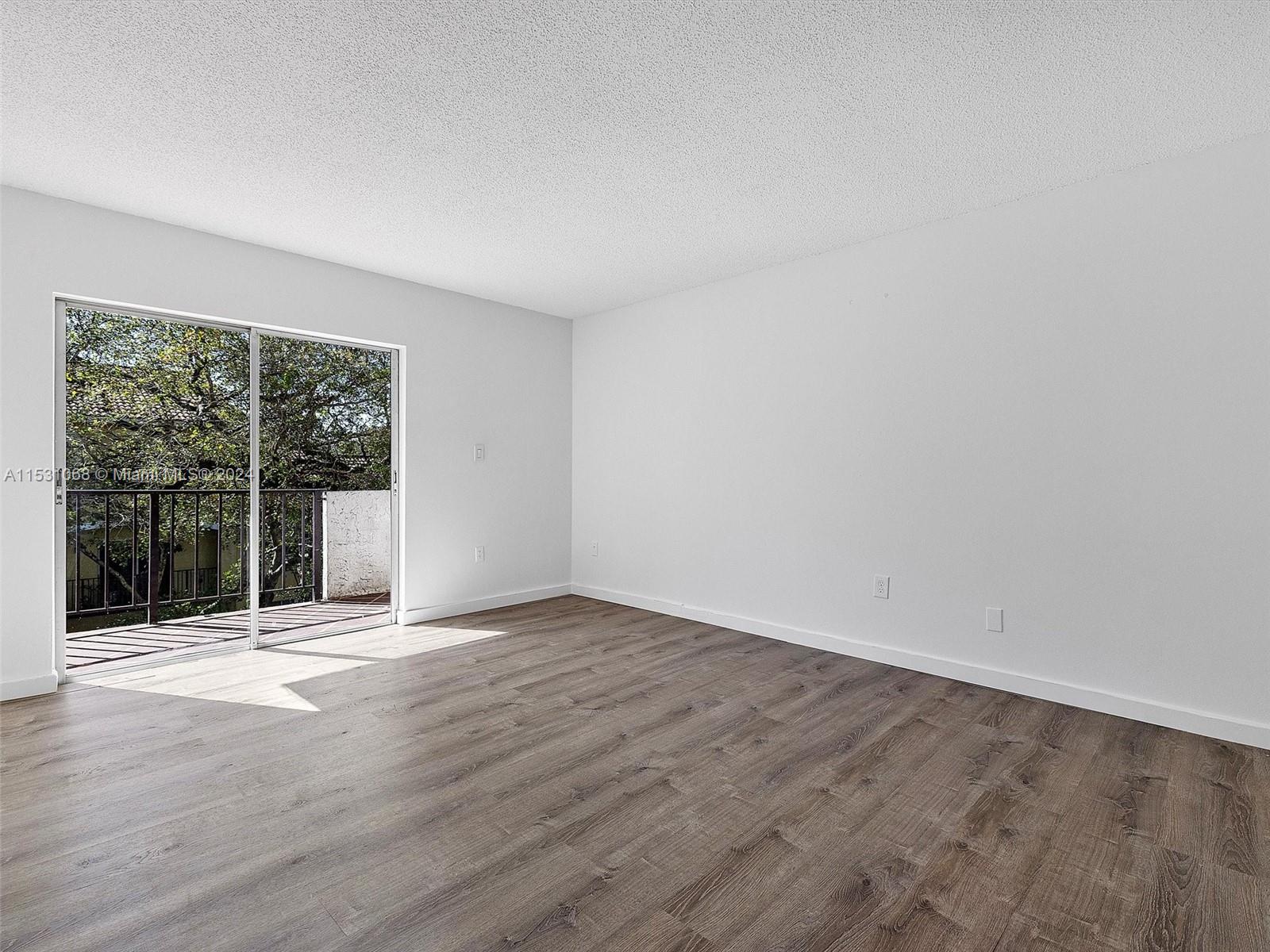 8950 NE 8th Ave # 311