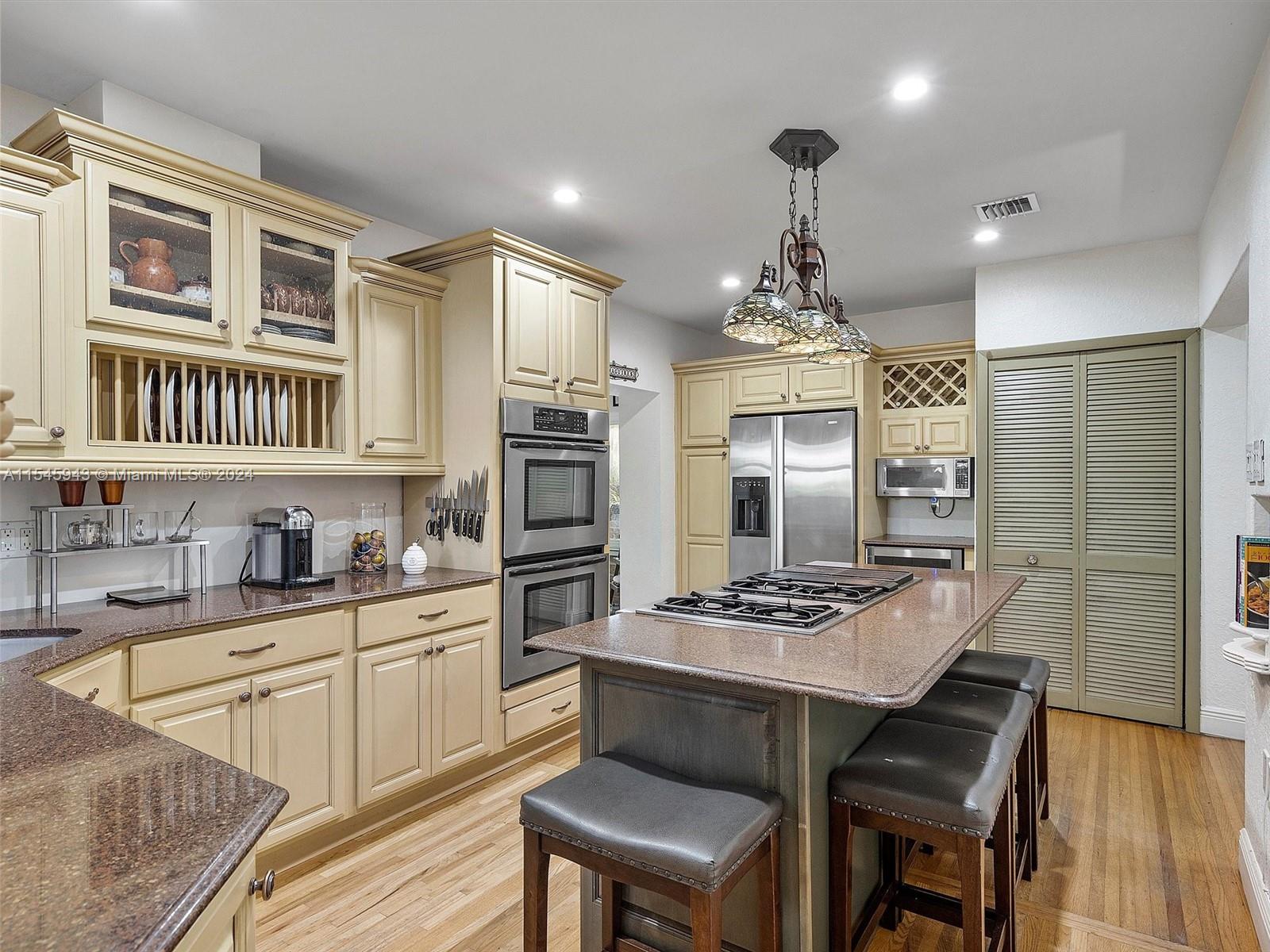 29 NE 106th St